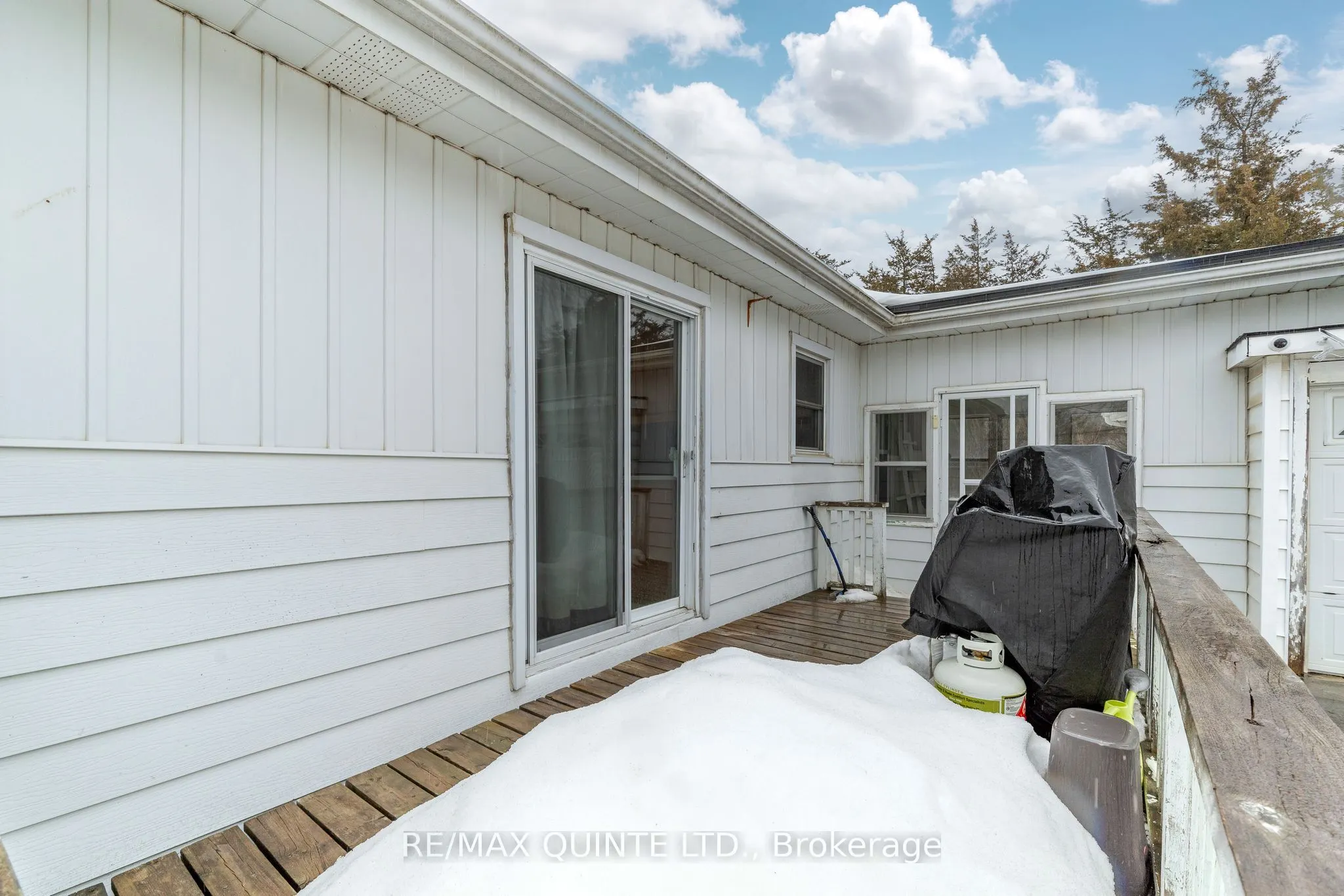 366 CANNIFTON Road N