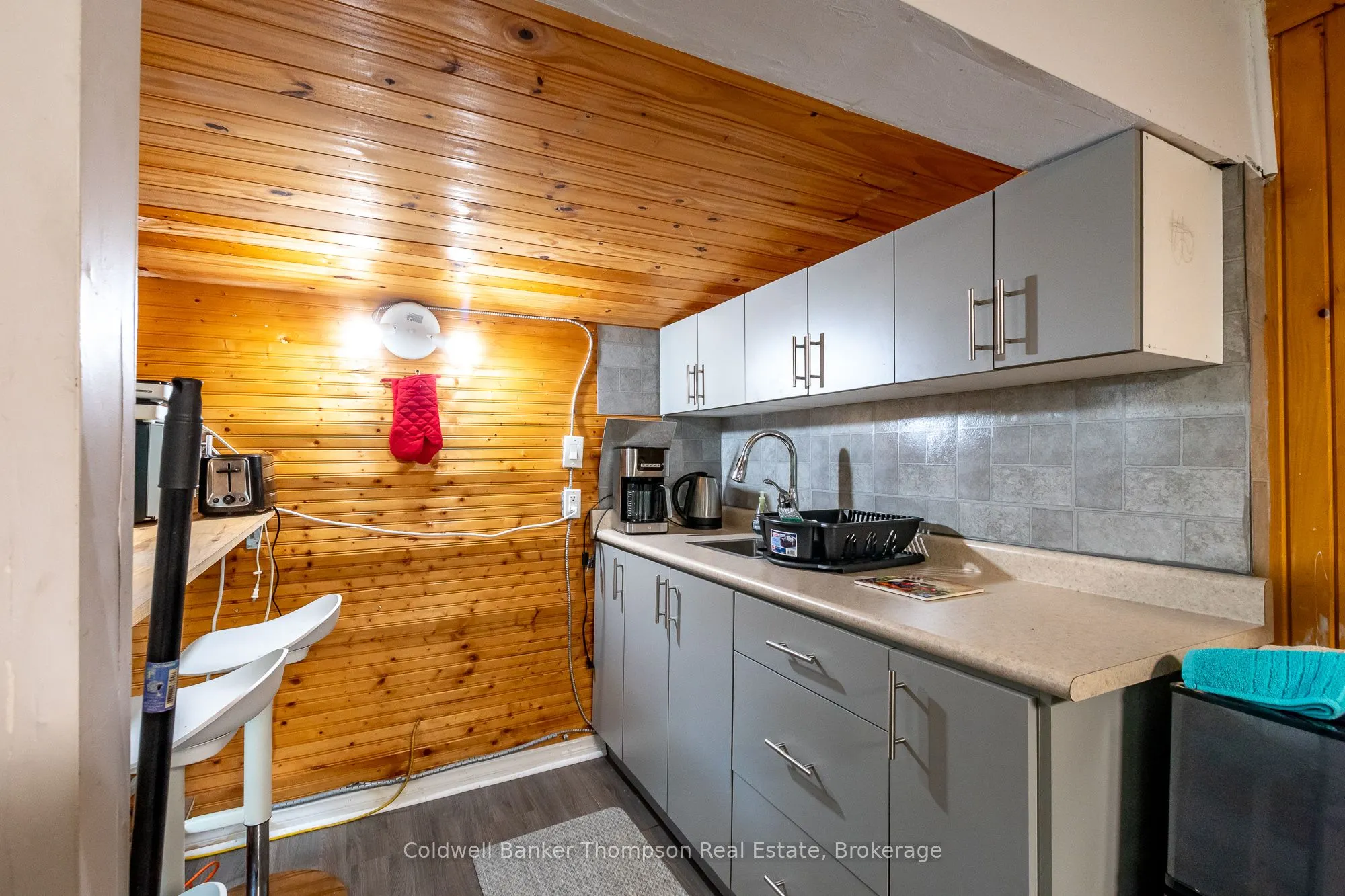 1106 Delia Road