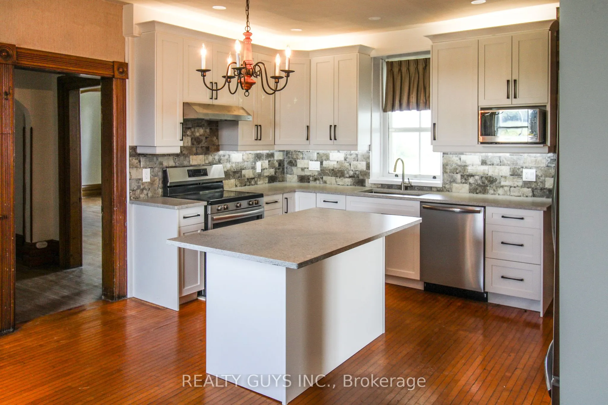 840 Mcgregor Bay Road