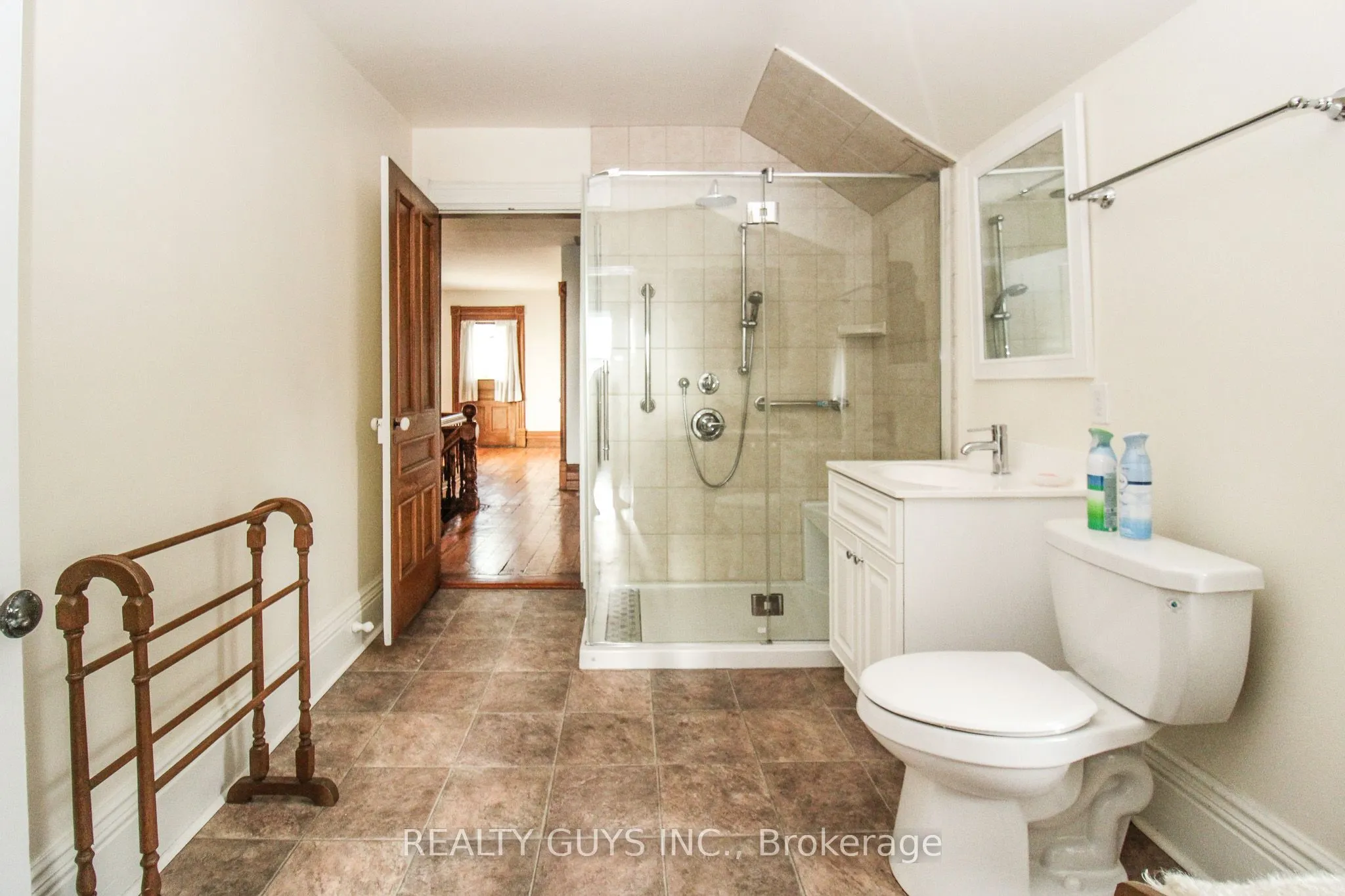 840 Mcgregor Bay Road