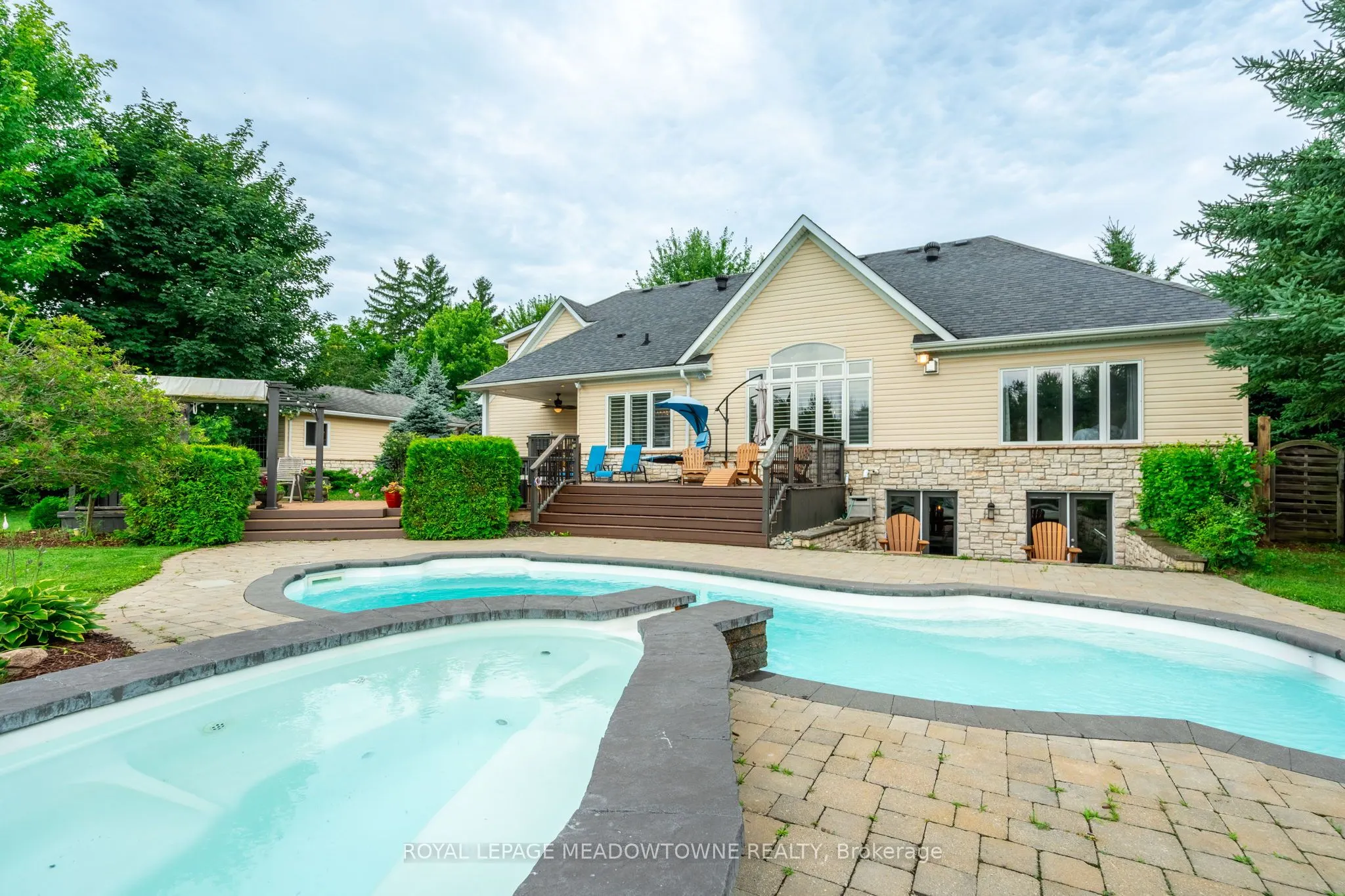 128 Carlisle Road