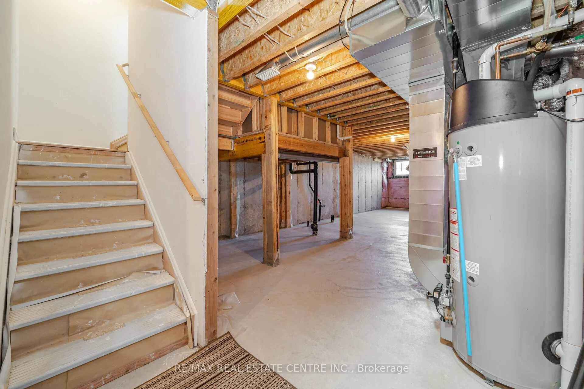 84 Heming Trail