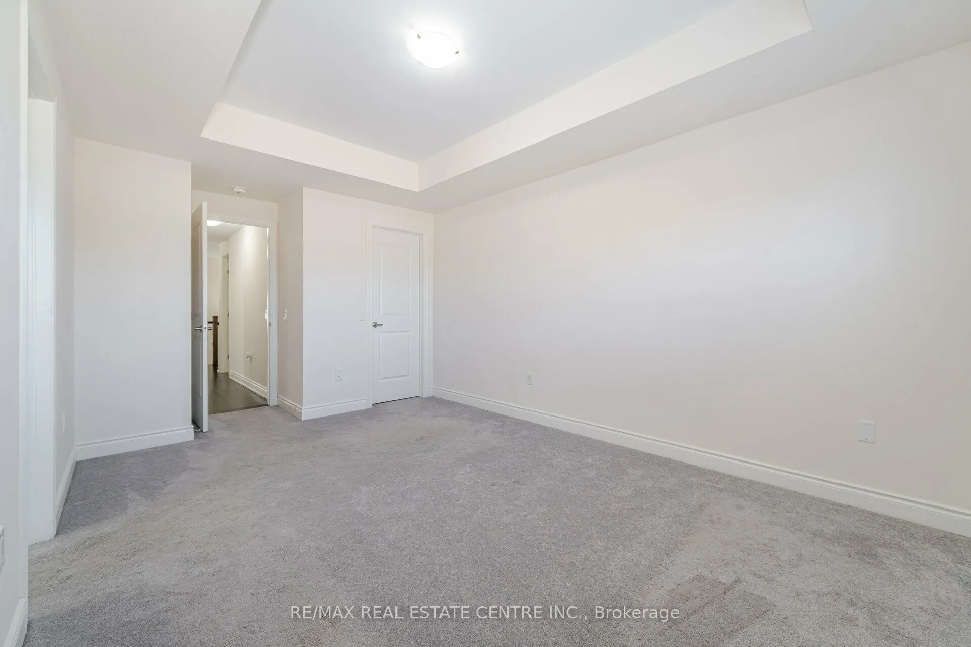 84 Heming Trail