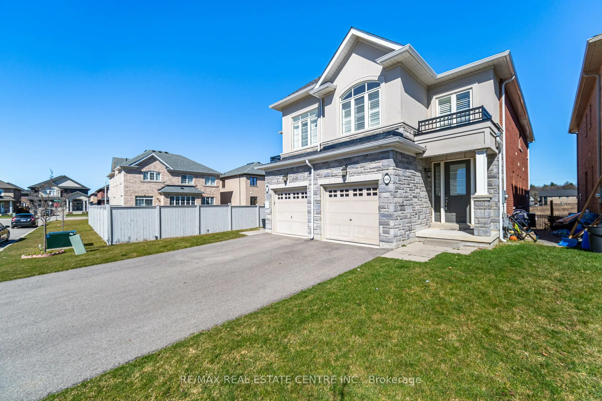 84 Heming Trail