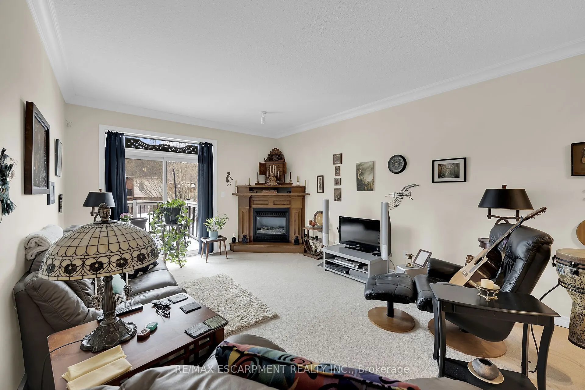 15 Iron Bridge Court