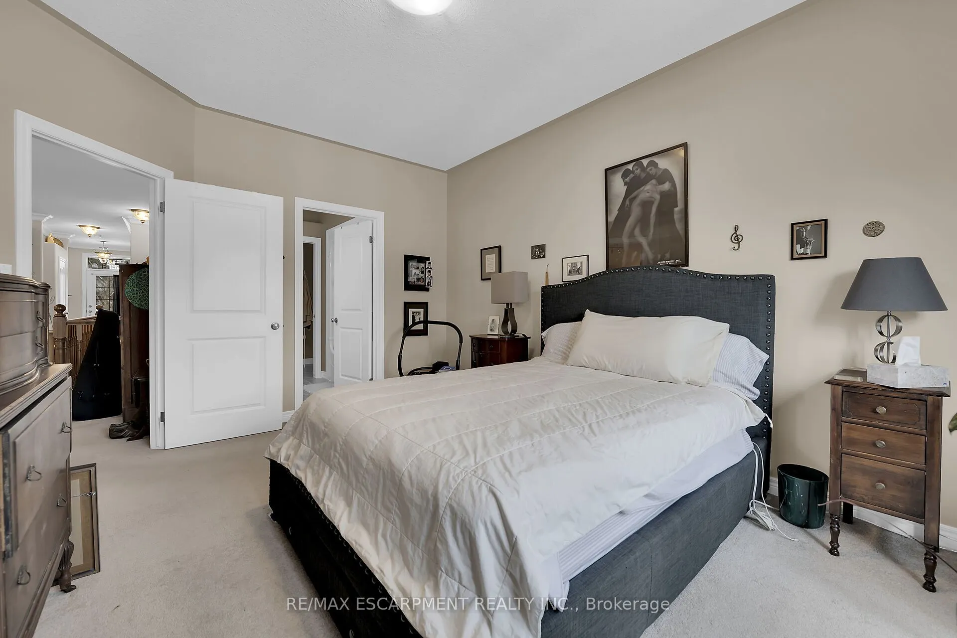 15 Iron Bridge Court