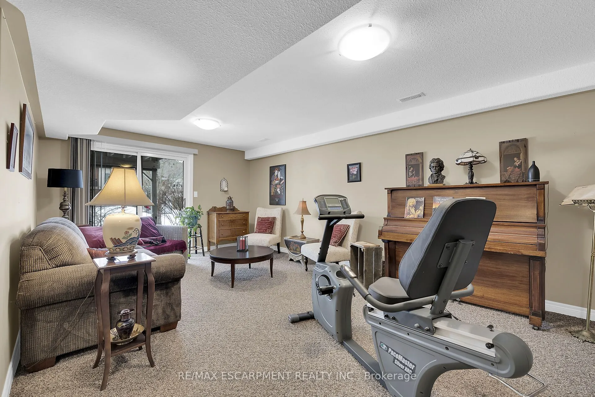 15 Iron Bridge Court