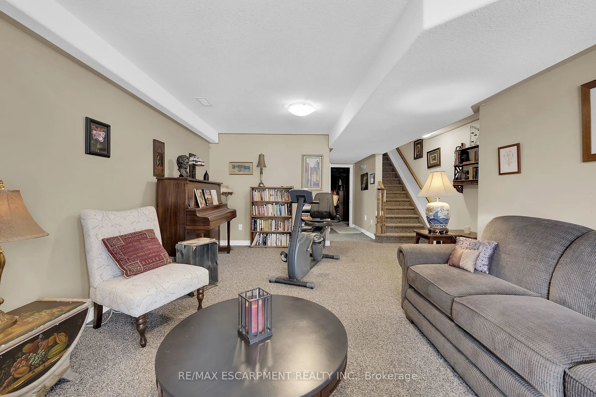 15 Iron Bridge Court