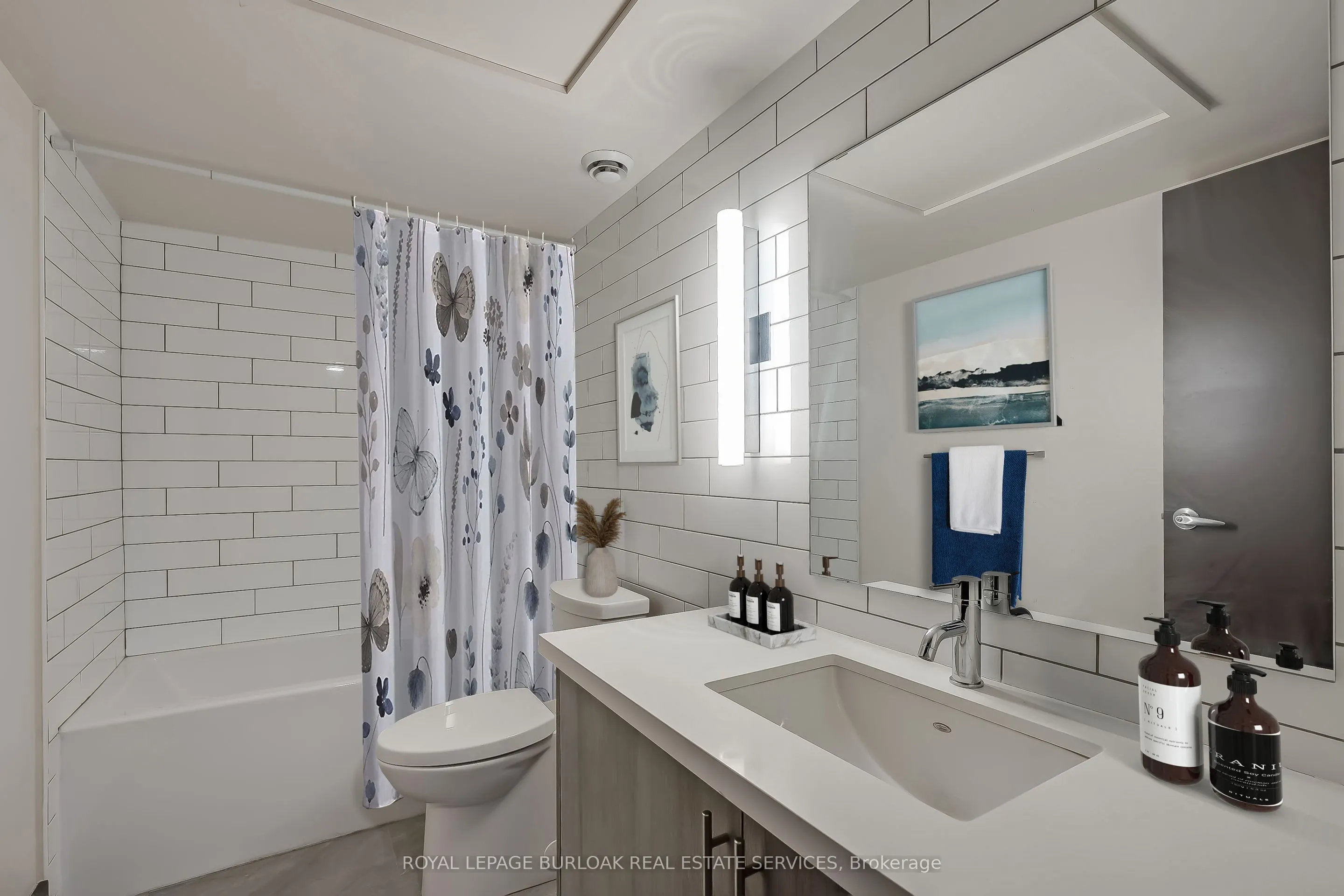 121 King Street E, #103