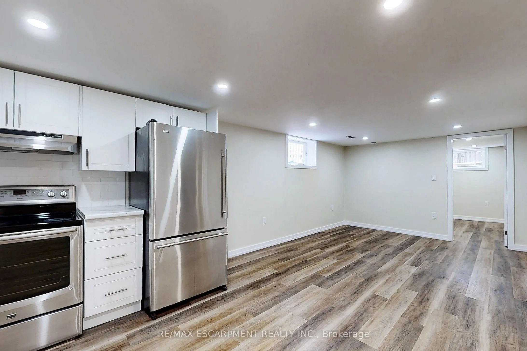 65 Fielding Crescent, #Lower