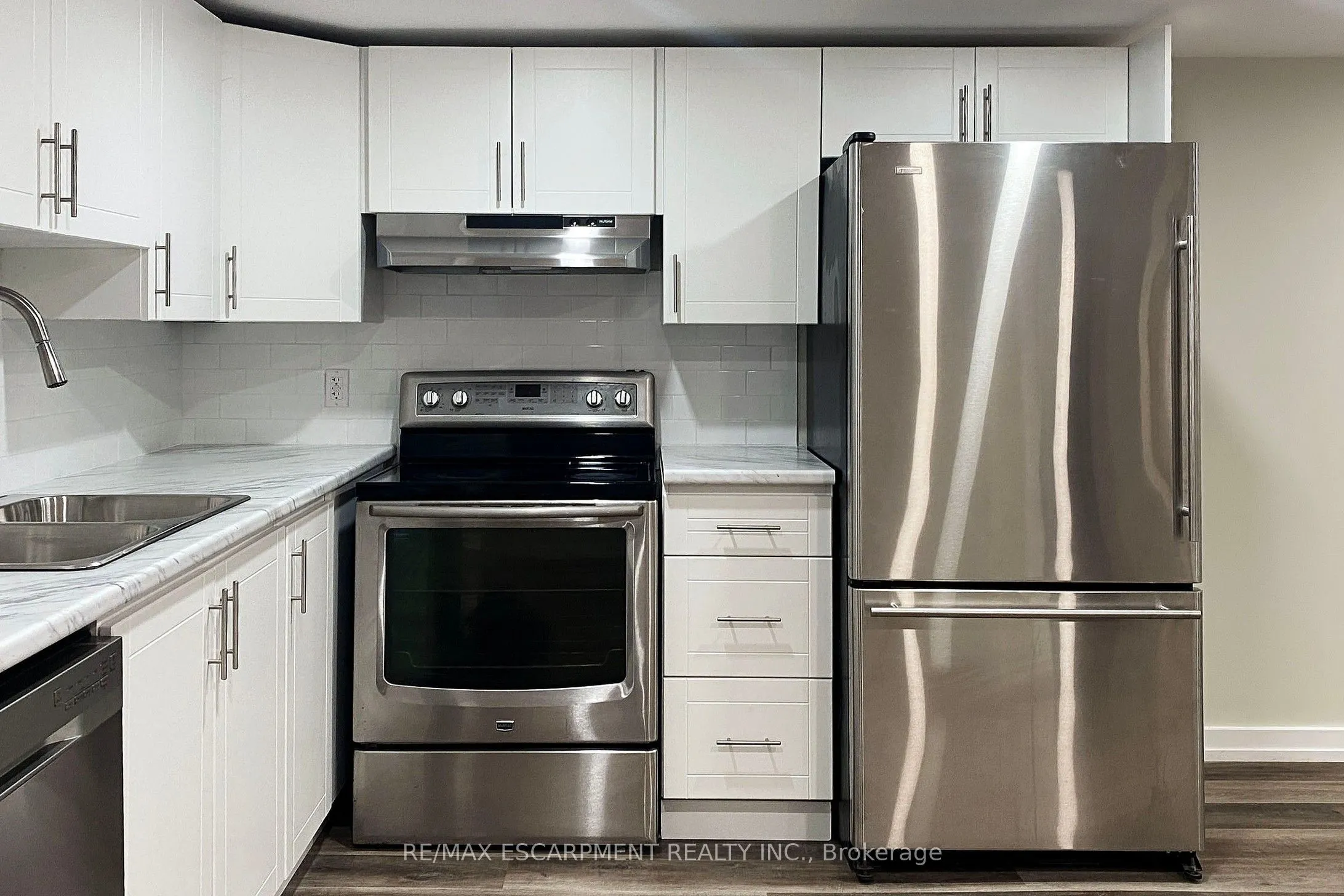 65 Fielding Crescent, #Lower