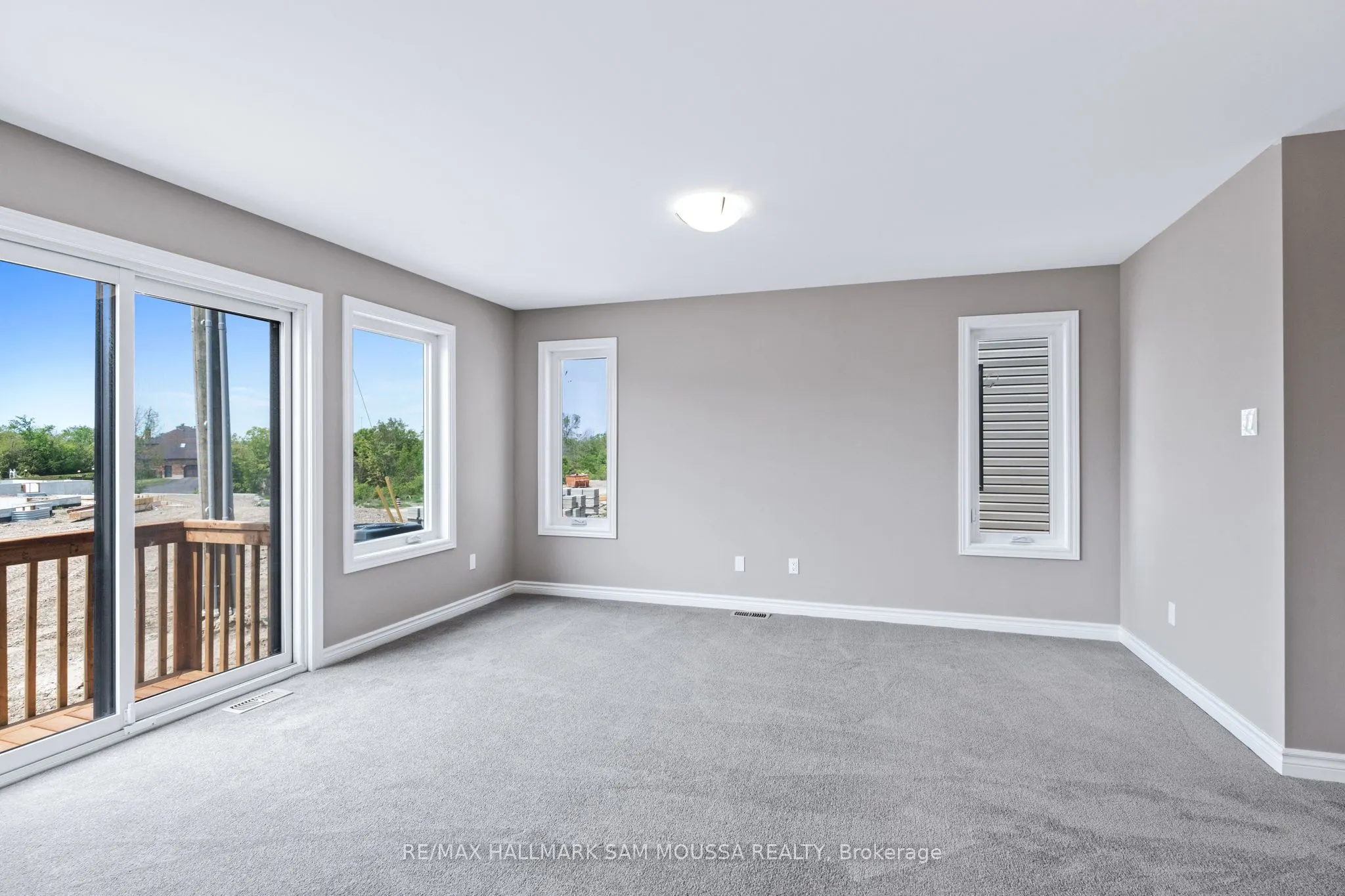 76 O'DONOVAN Drive