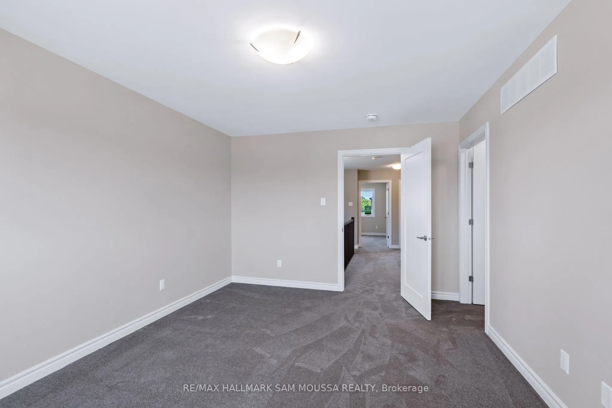 76 O'DONOVAN Drive