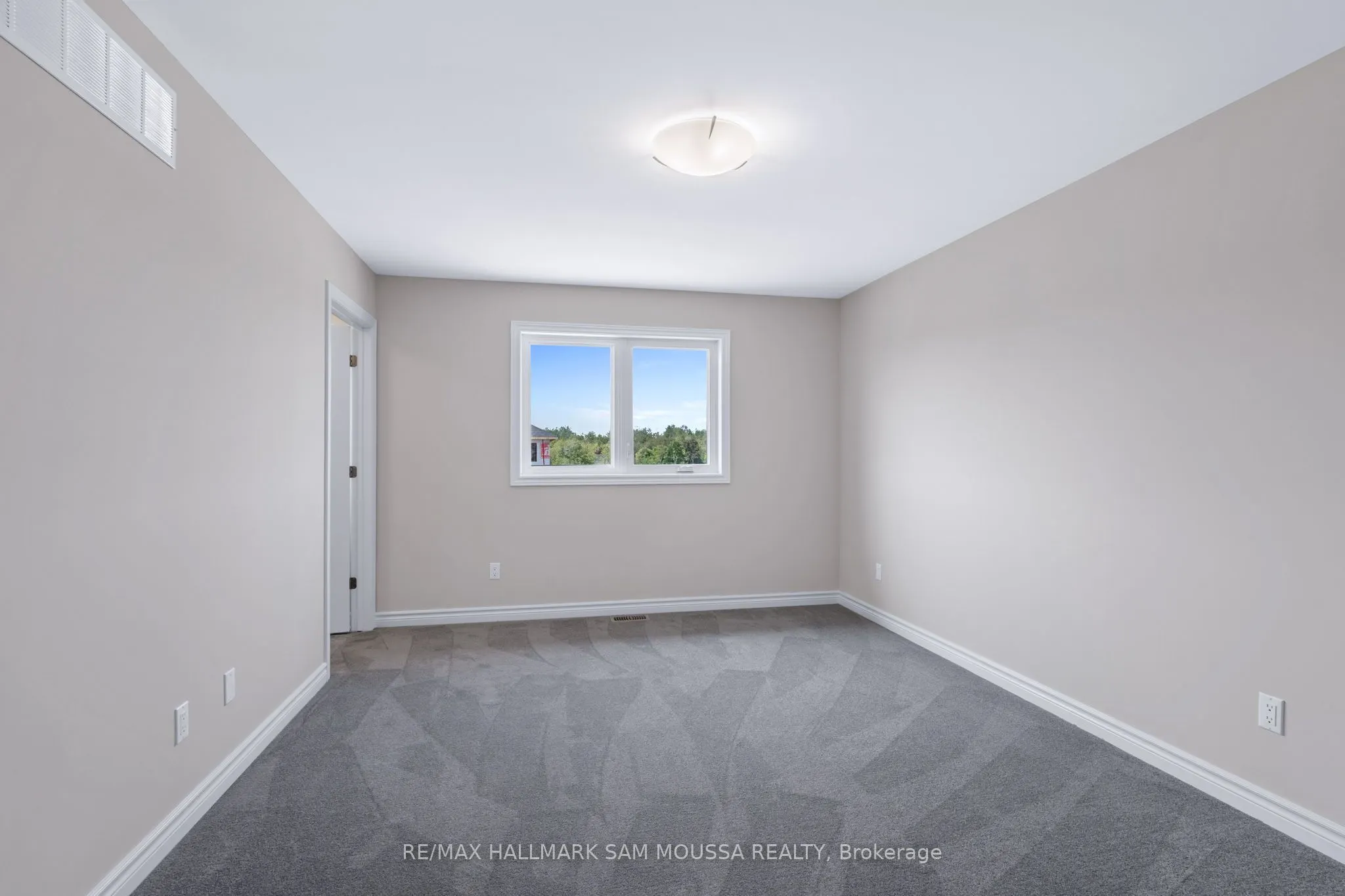 76 O'DONOVAN Drive