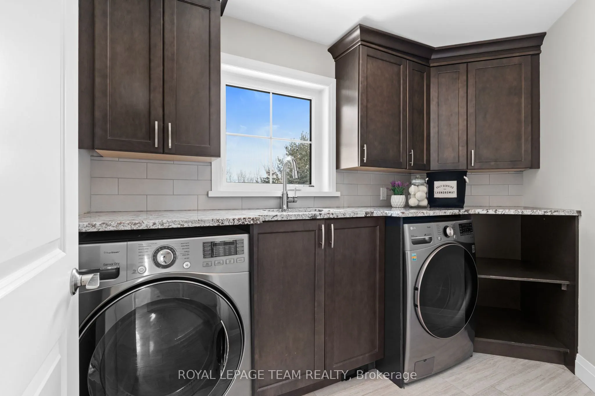 1140 Meadowshire Way