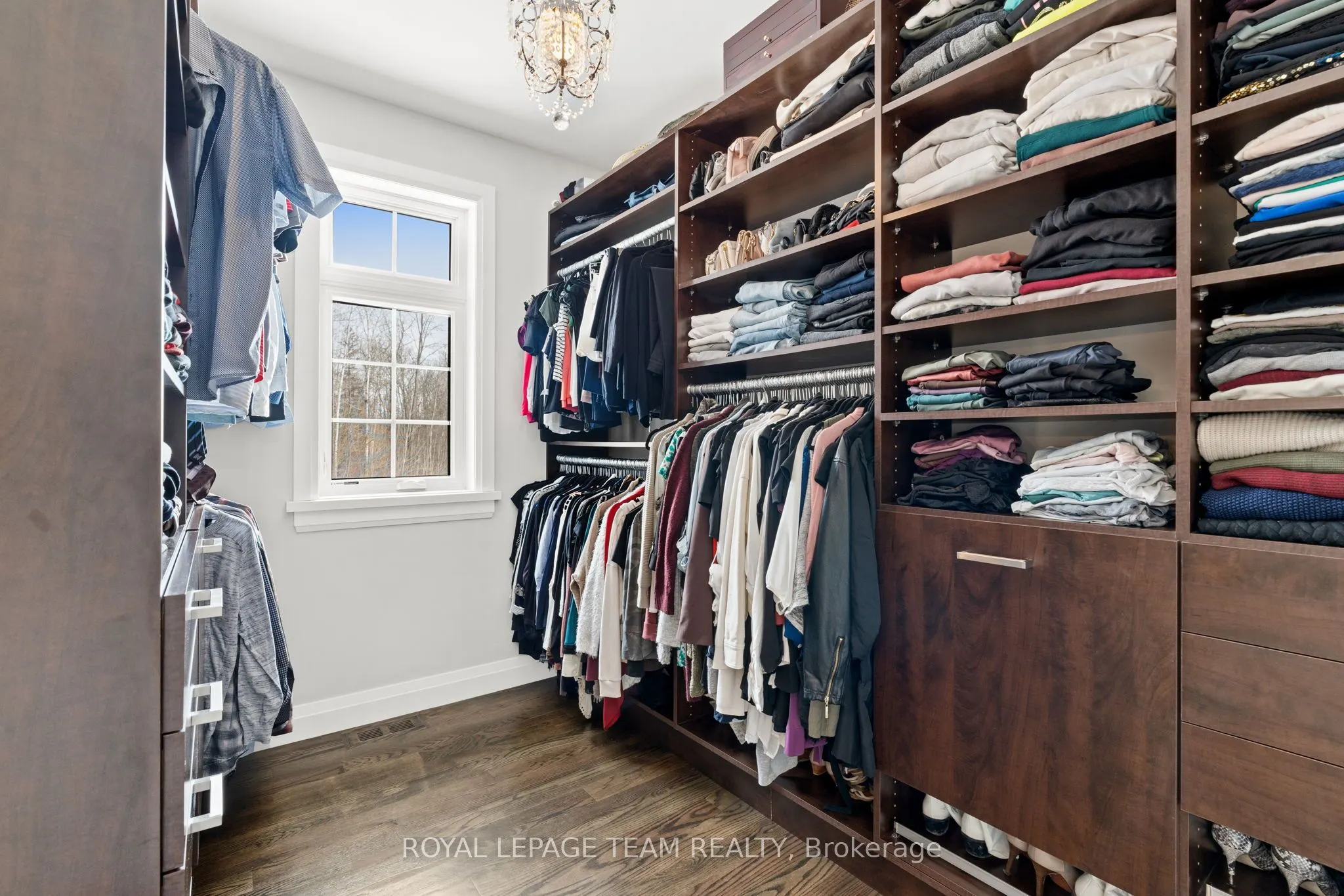 1140 Meadowshire Way