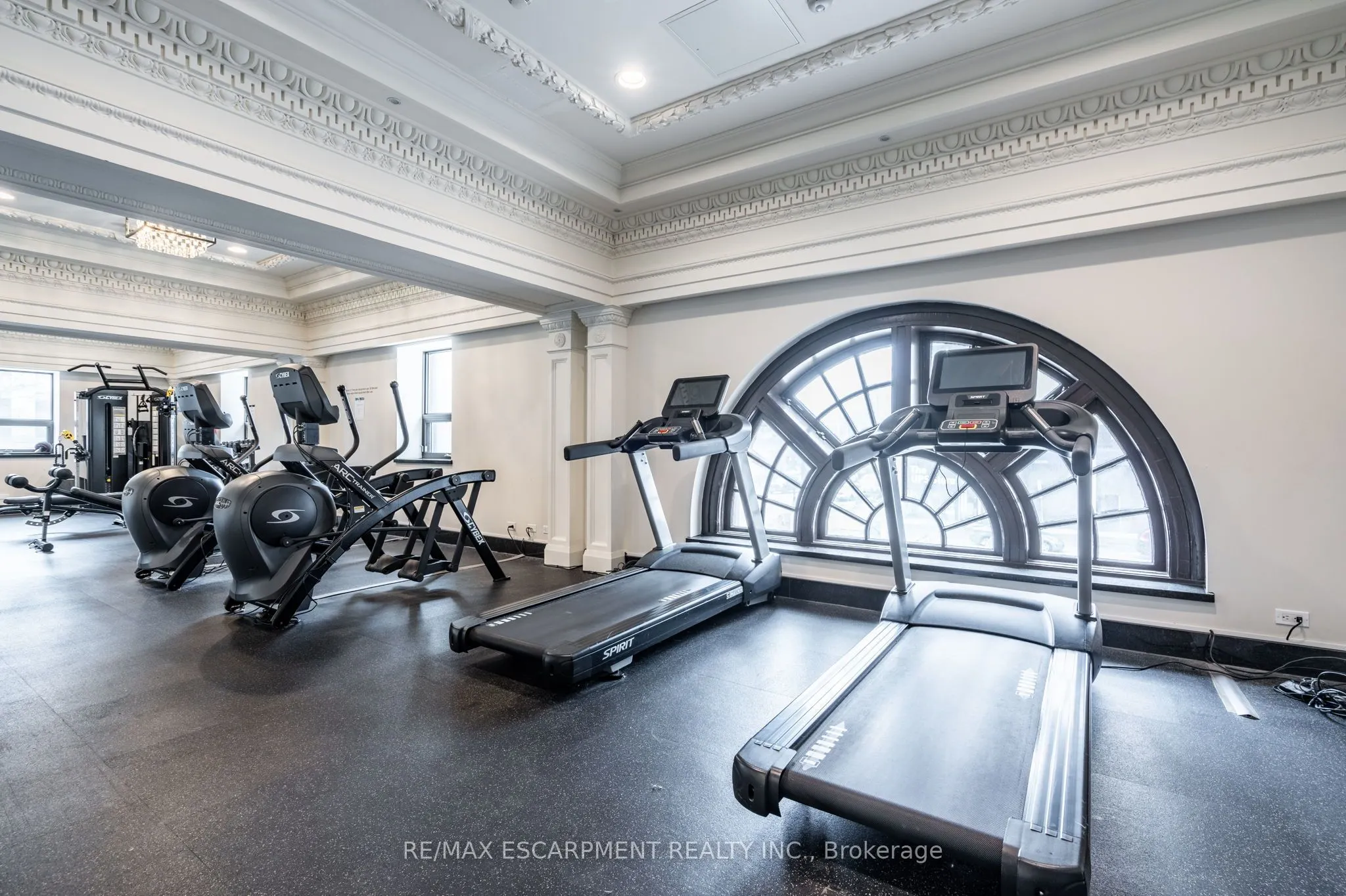 118 KING Street E, #820