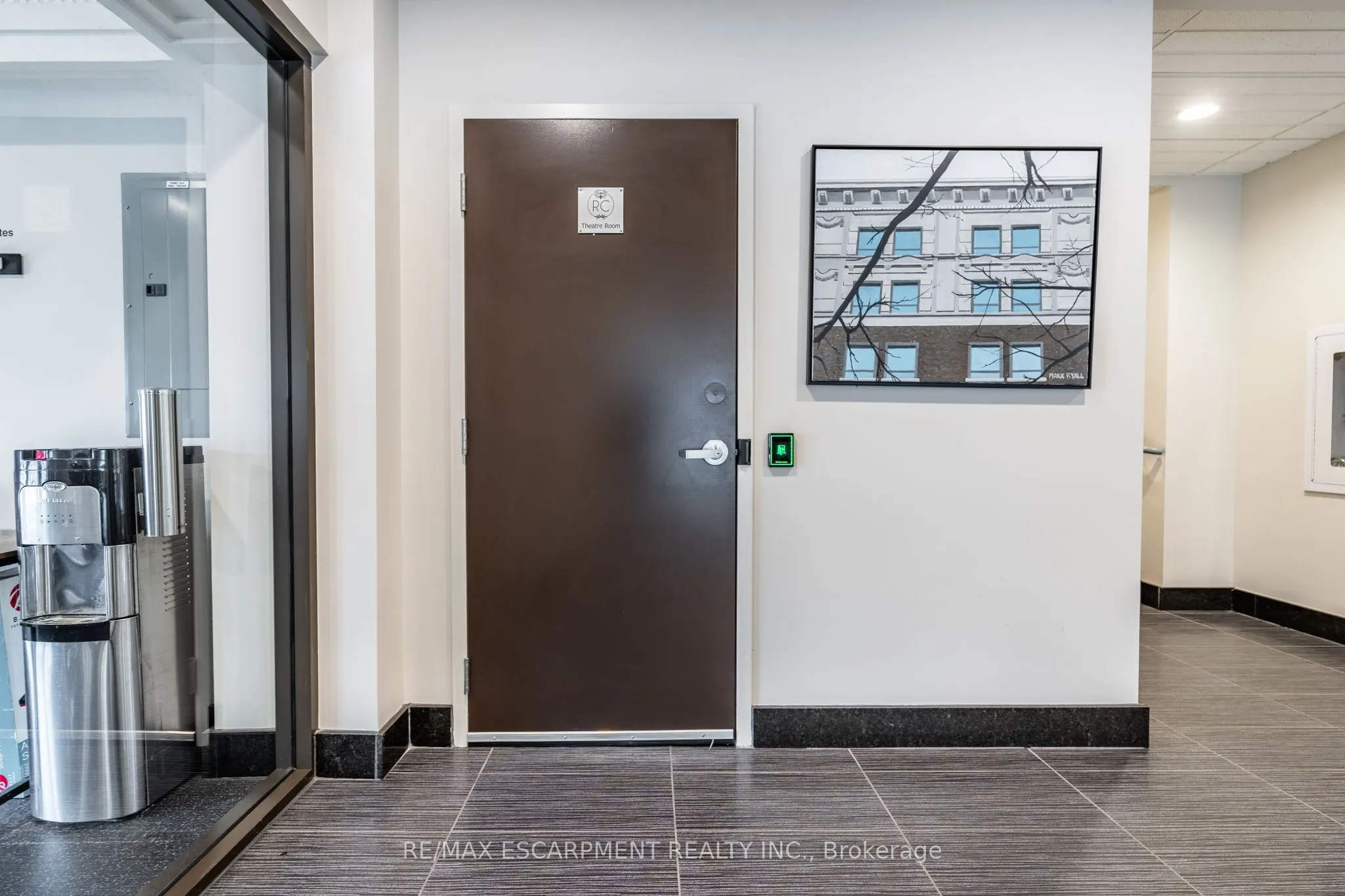 118 KING Street E, #820