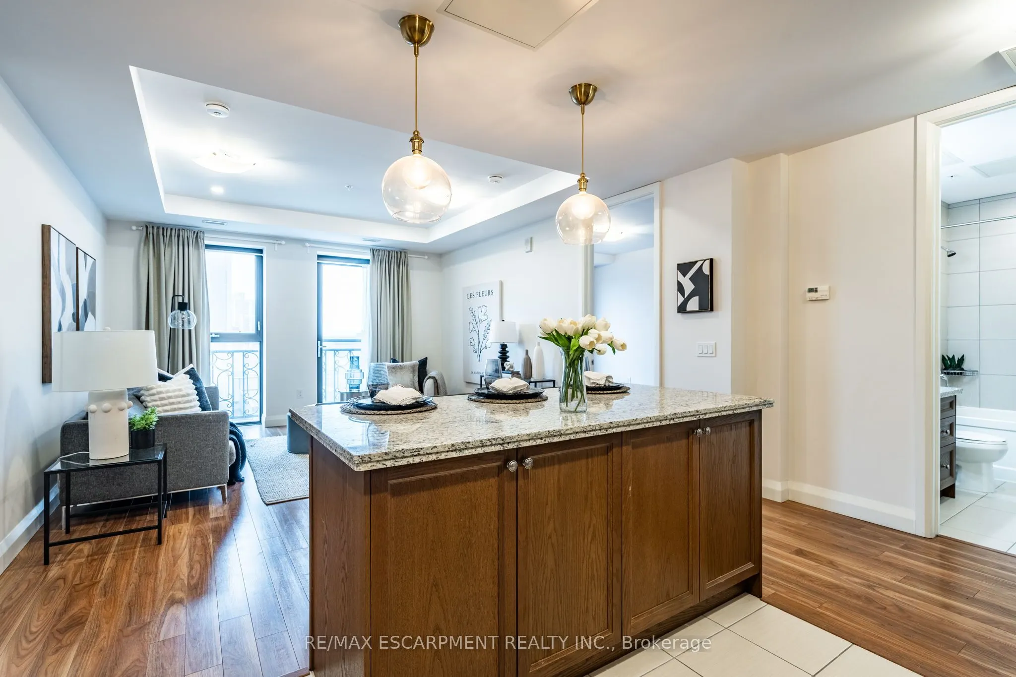 118 KING Street E, #820