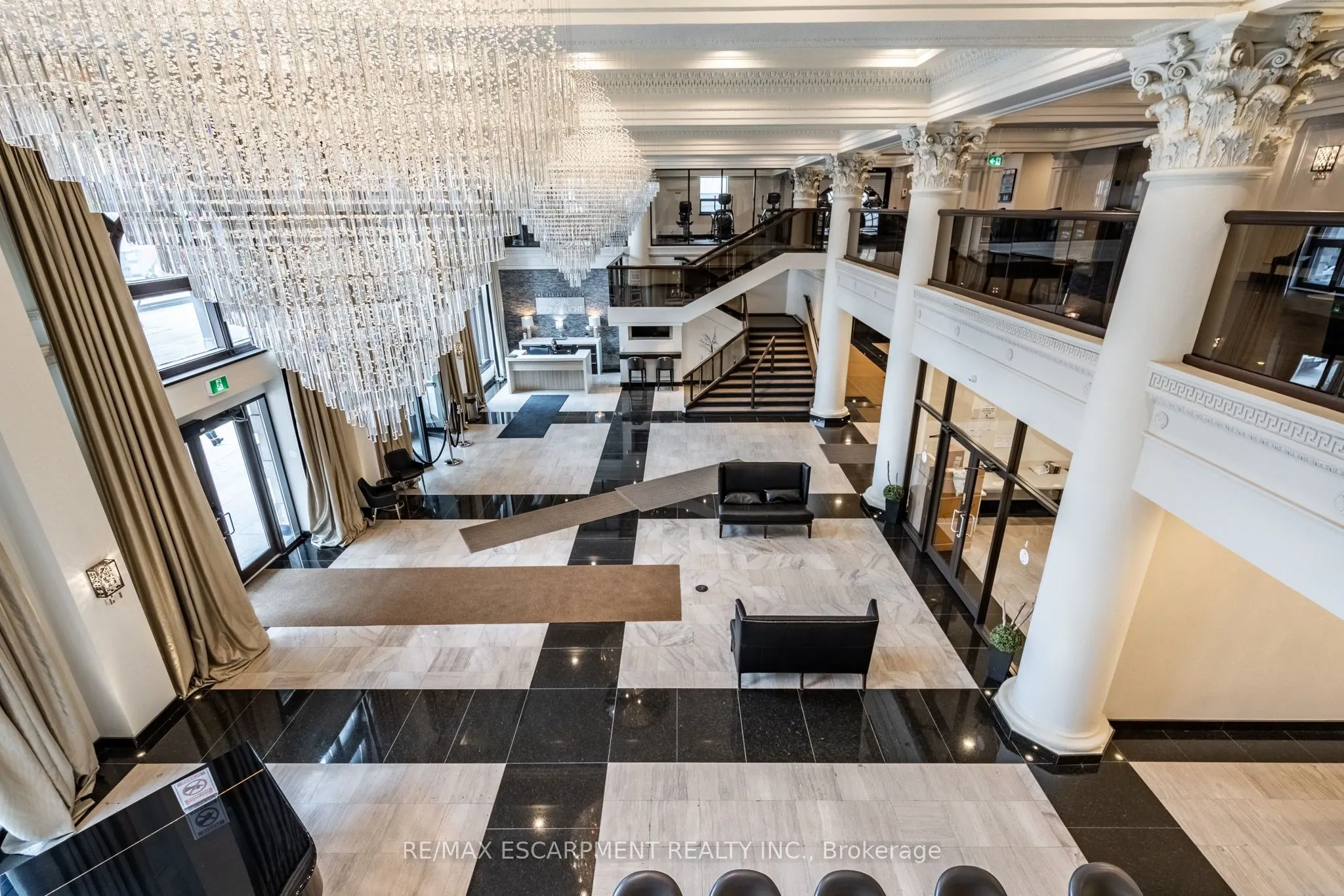 118 KING Street E, #820