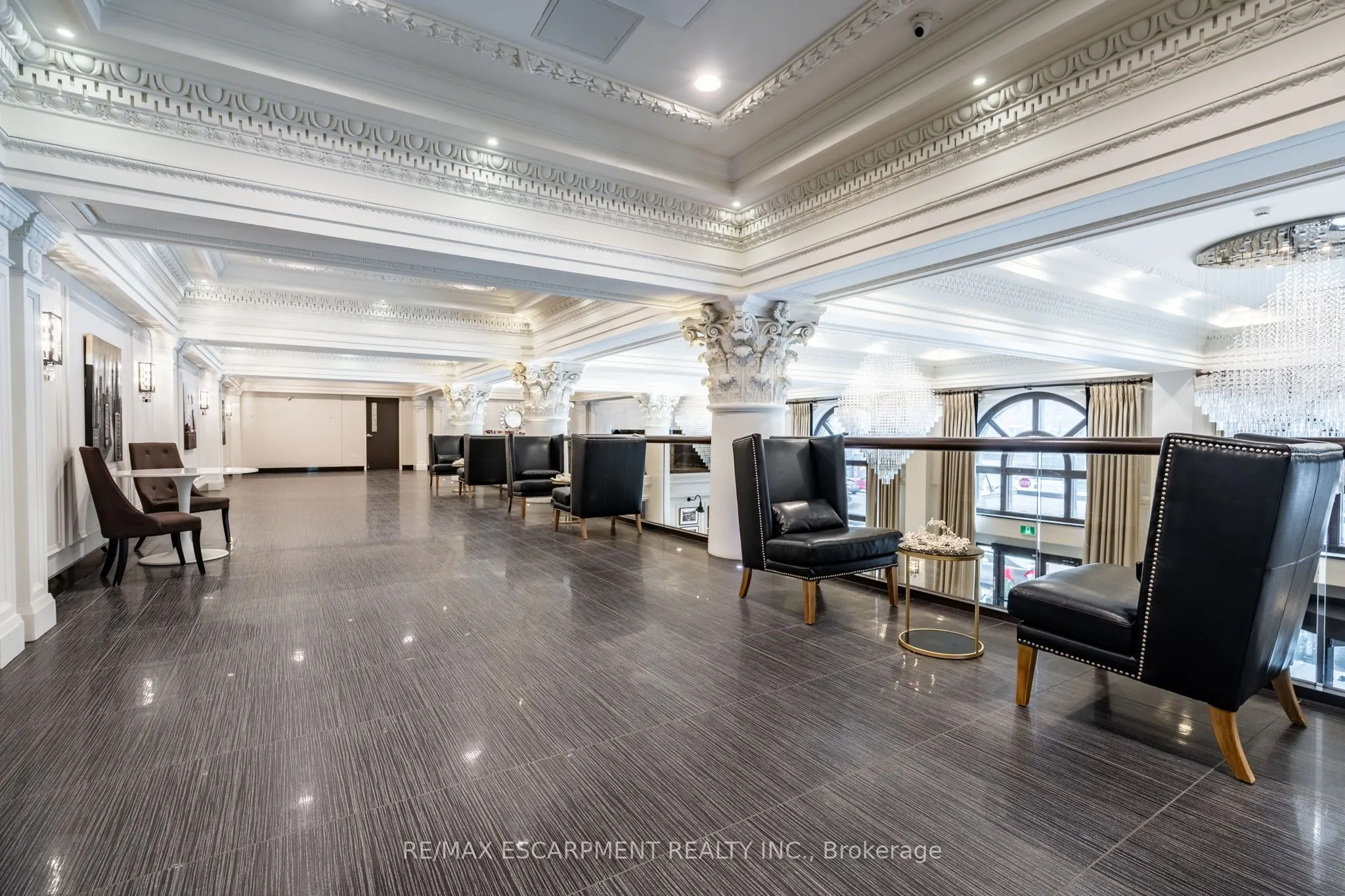 118 KING Street E, #820