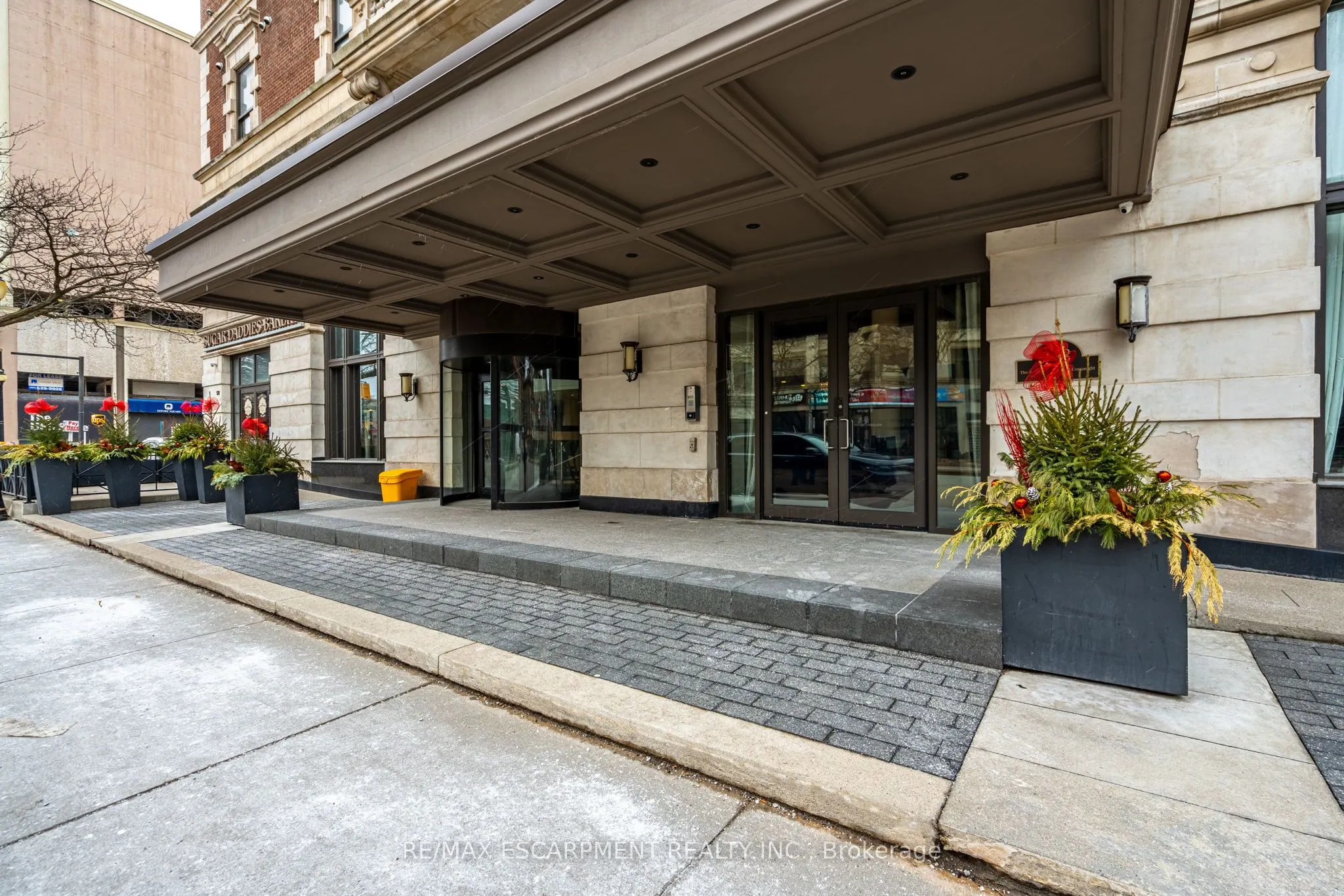 118 KING Street E, #820