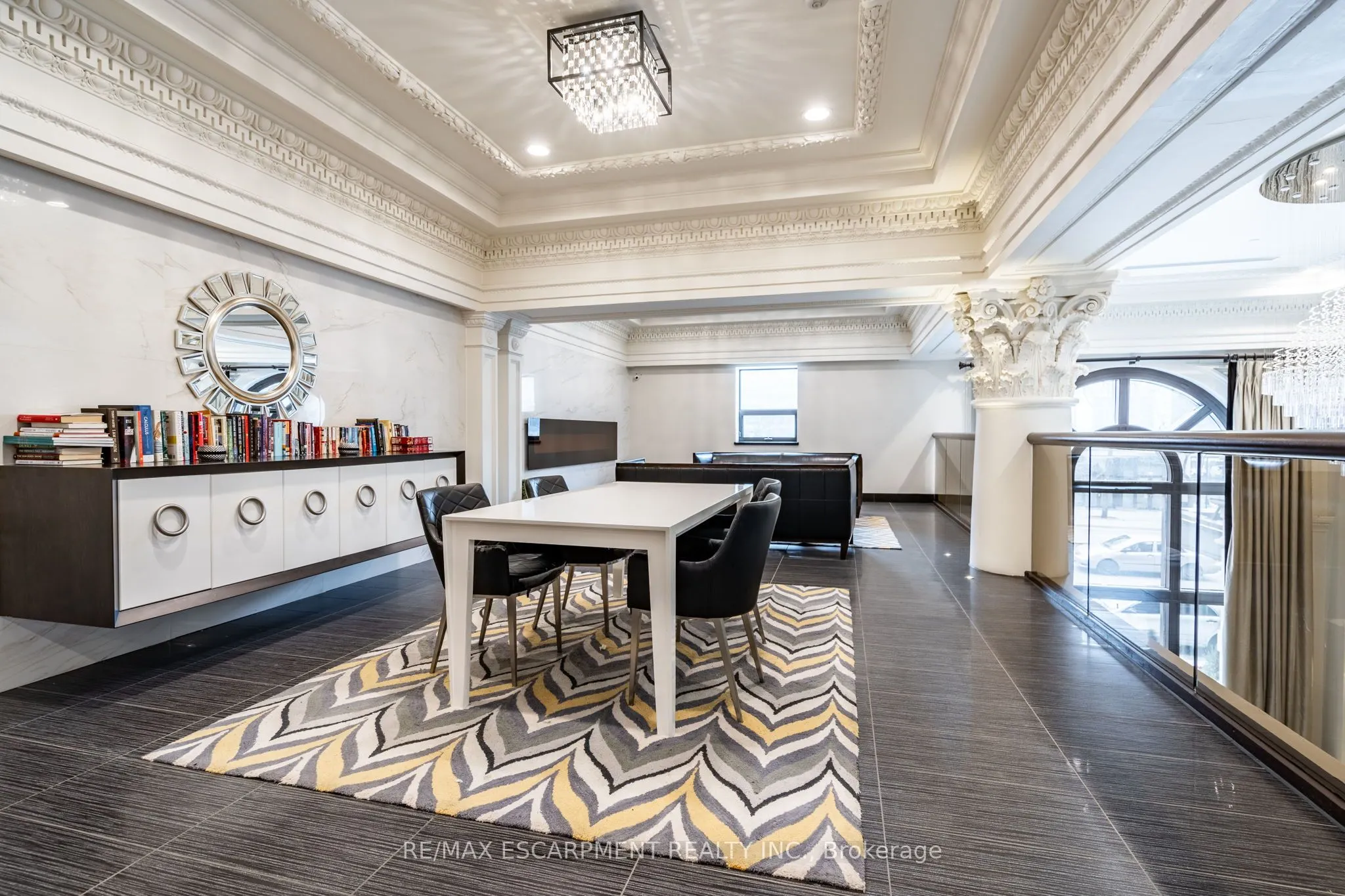 118 KING Street E, #820