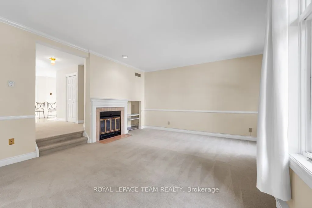 292 Laurier Avenue, #9