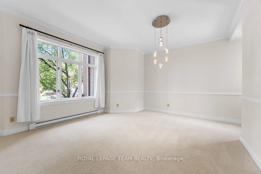 292 Laurier Avenue, #9