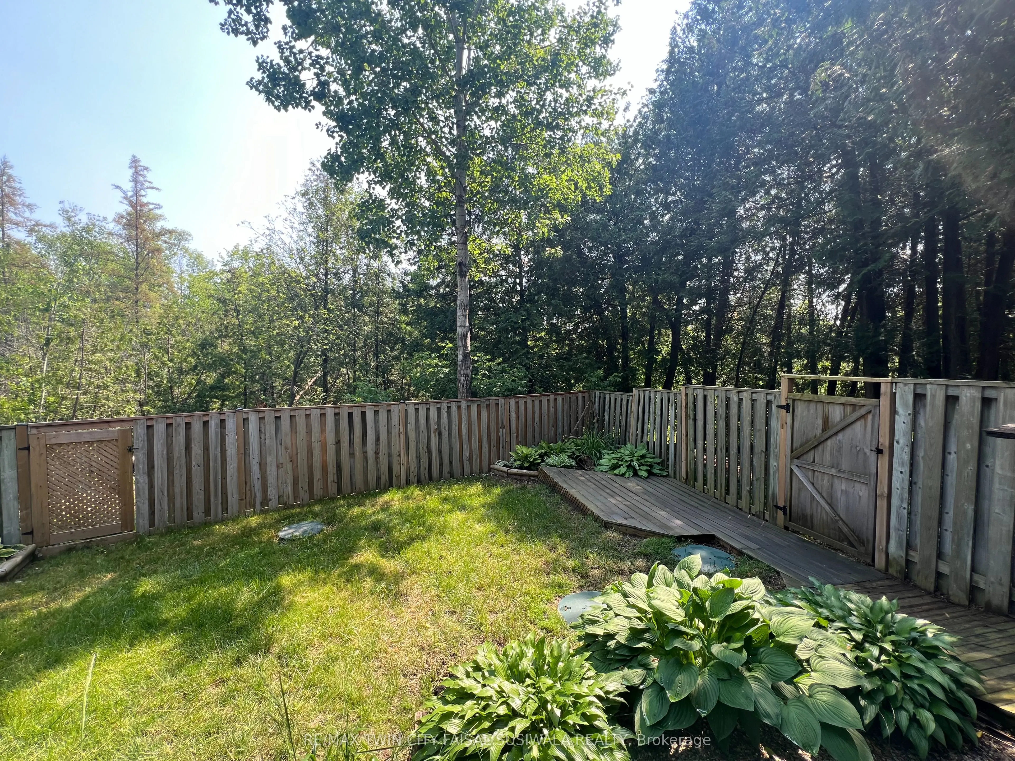 1085 10th Concession Road W, #36