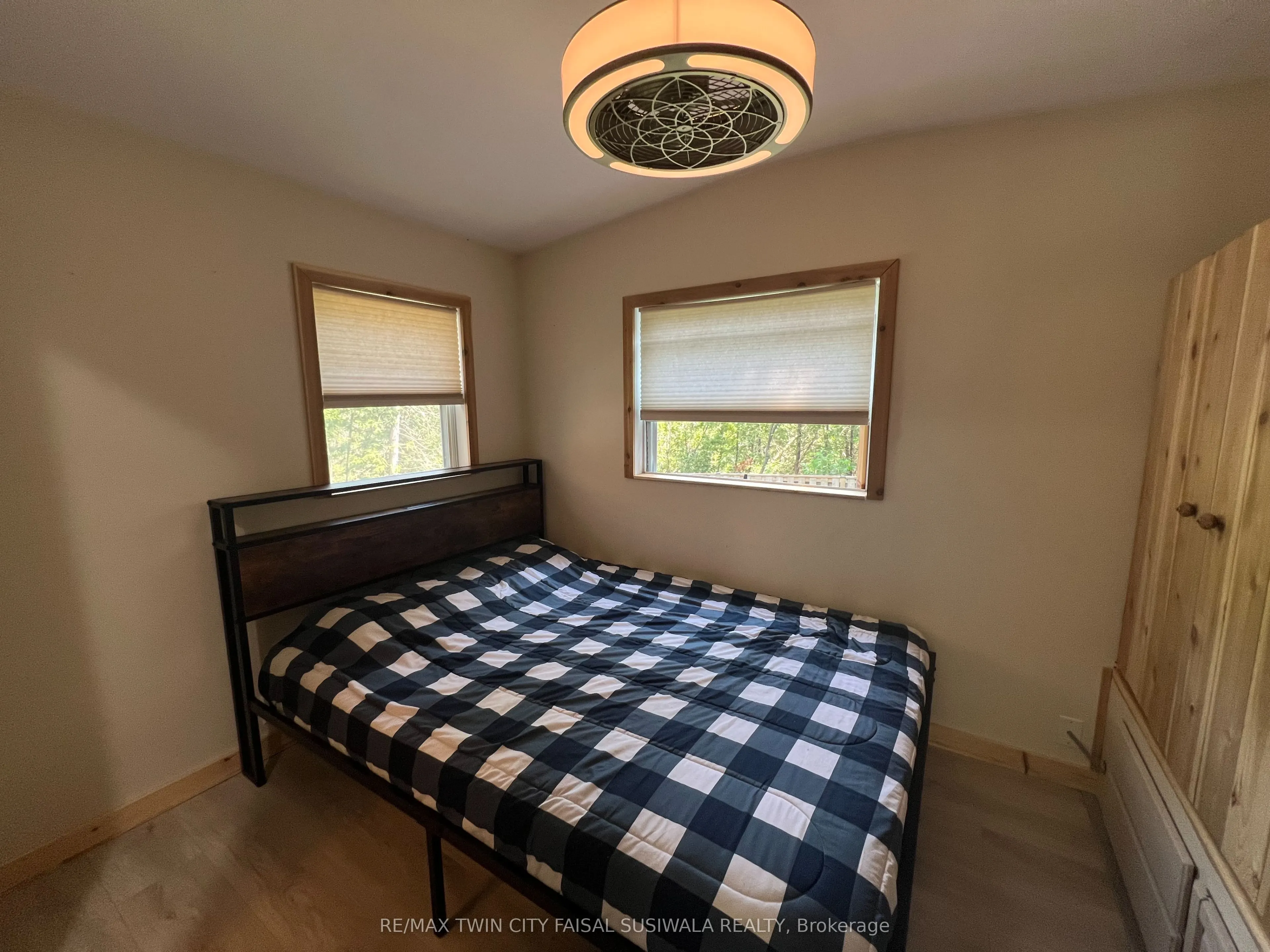 1085 10th Concession Road W, #36