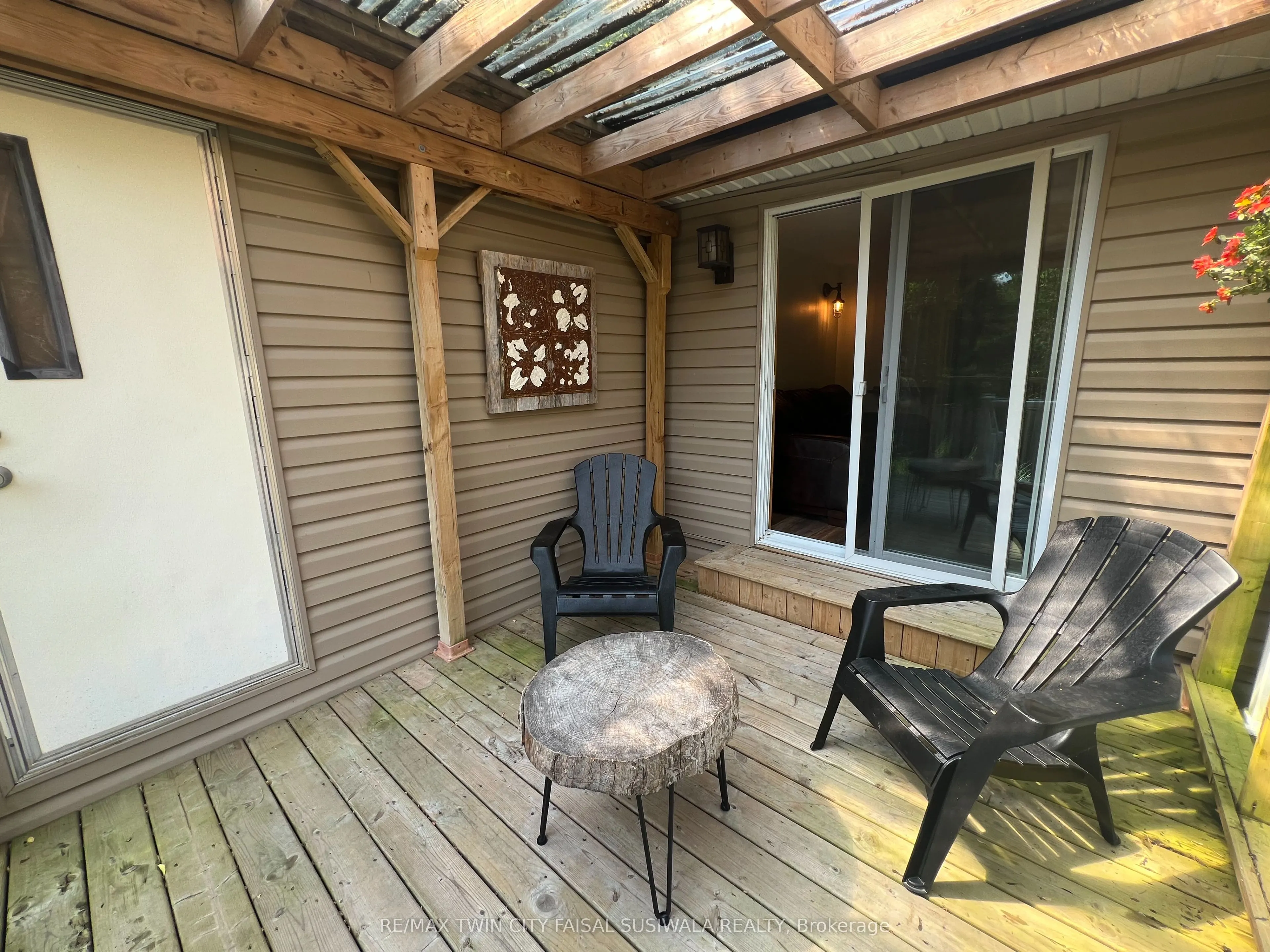 1085 10th Concession Road W, #36
