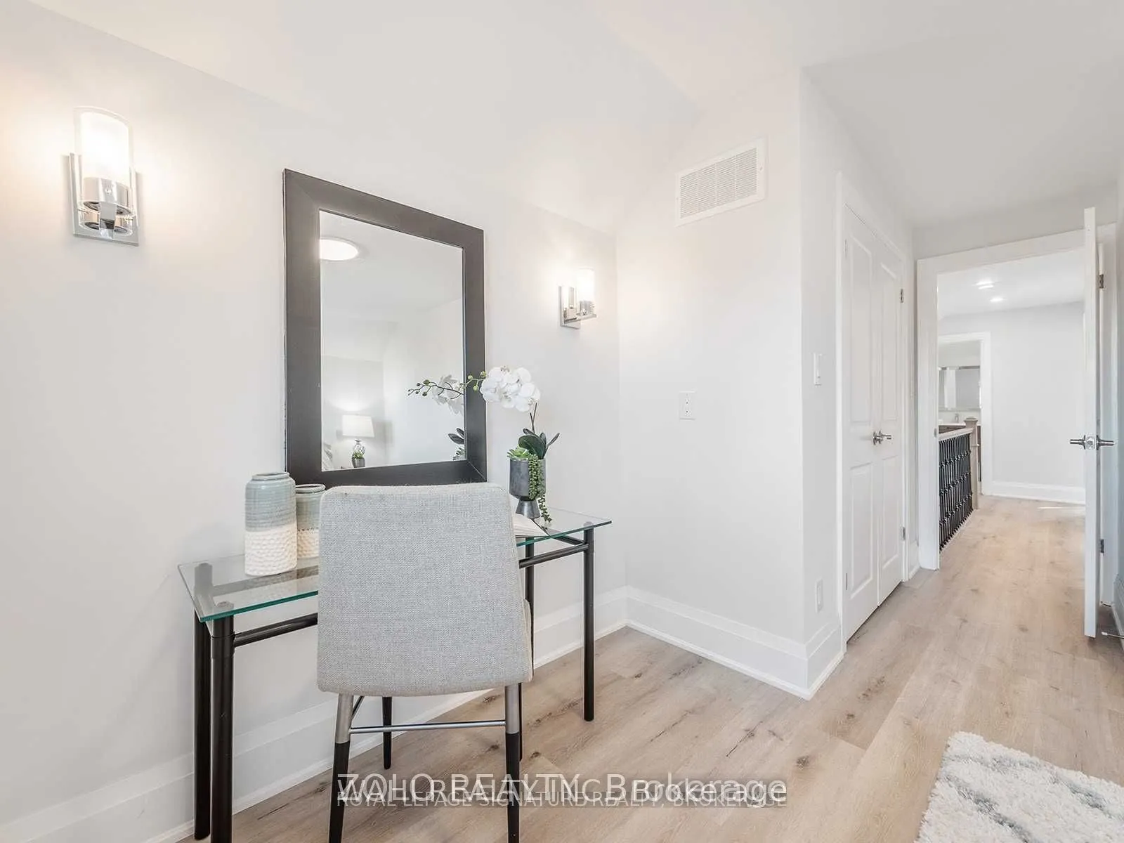 28 Albemarle Street