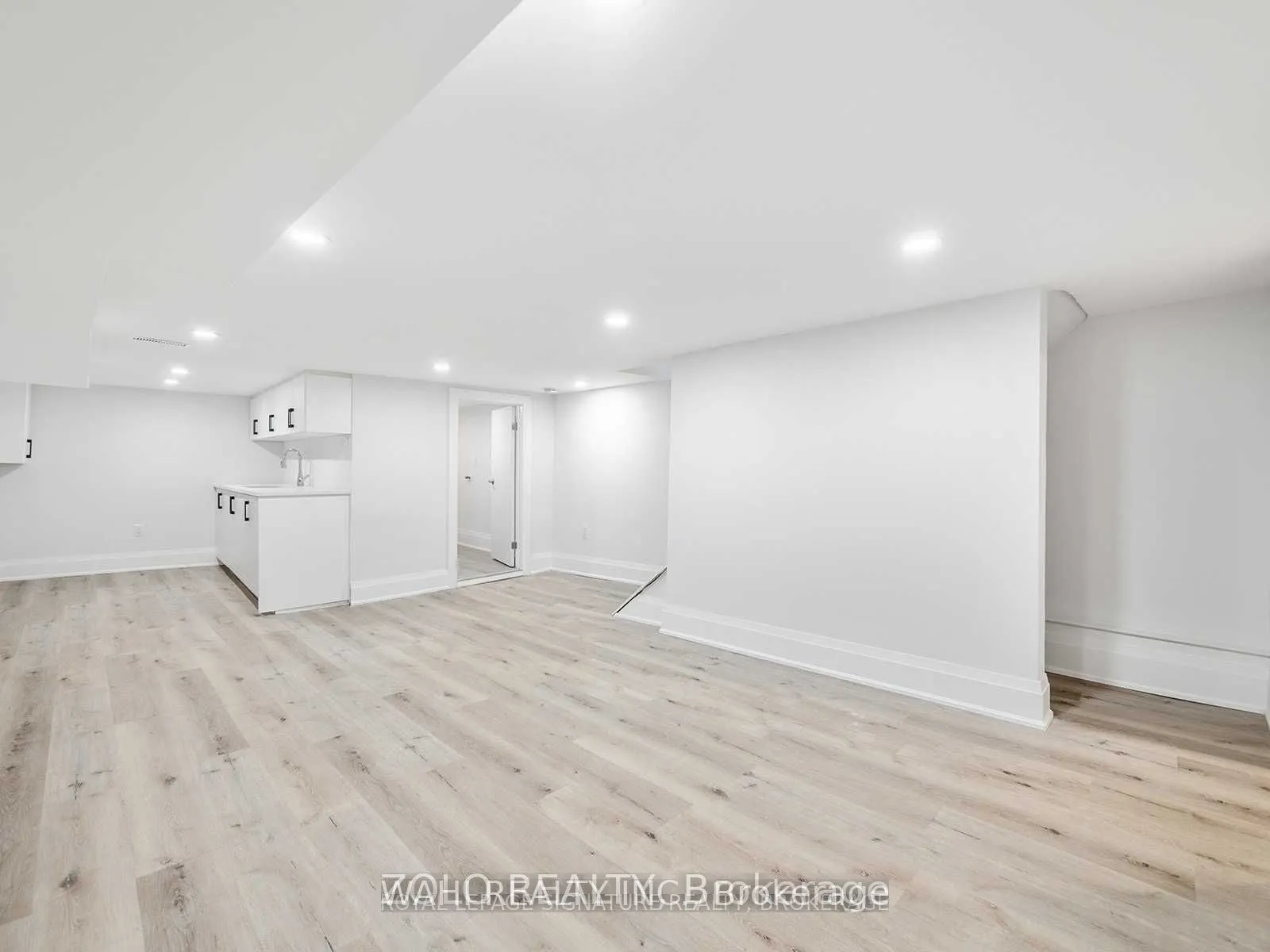 28 Albemarle Street