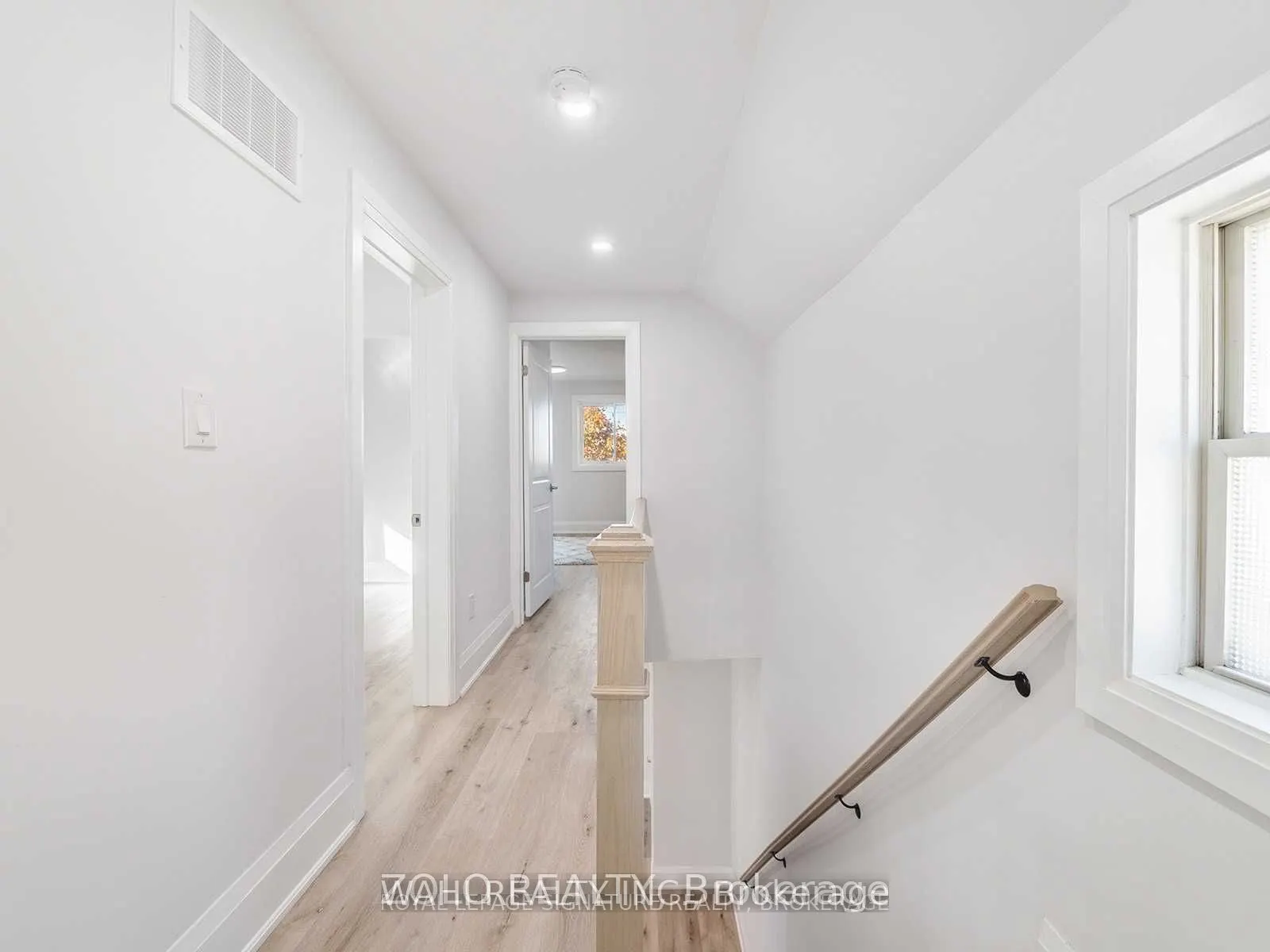 28 Albemarle Street