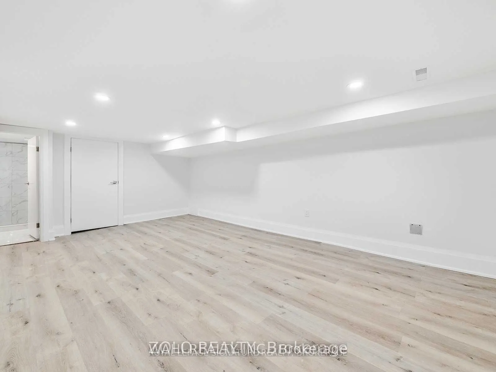 28 Albemarle Street