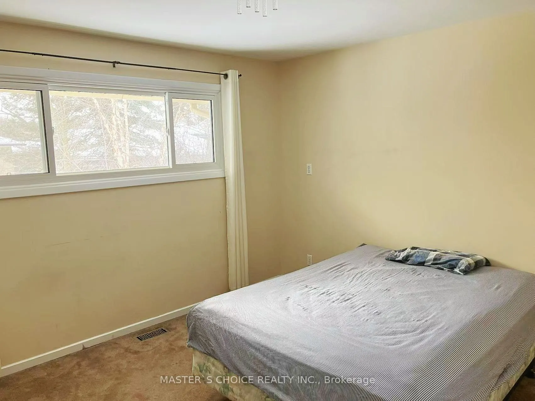 57 Ripplewood Crescent #Upper