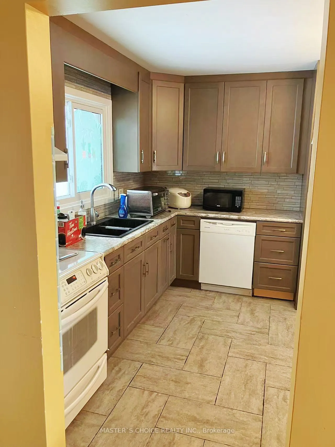 57 Ripplewood Crescent #Upper