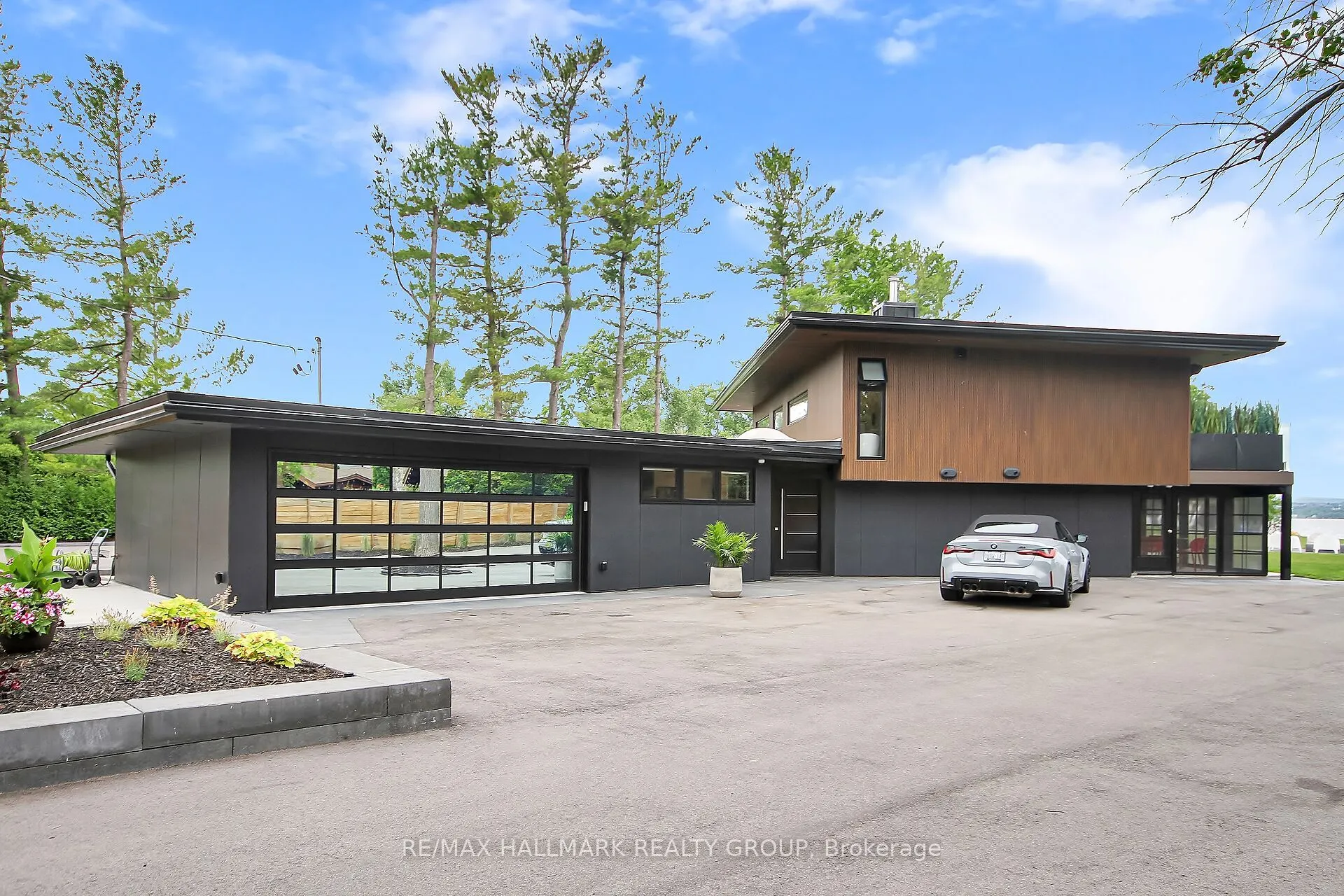 227 GRANDVIEW Road