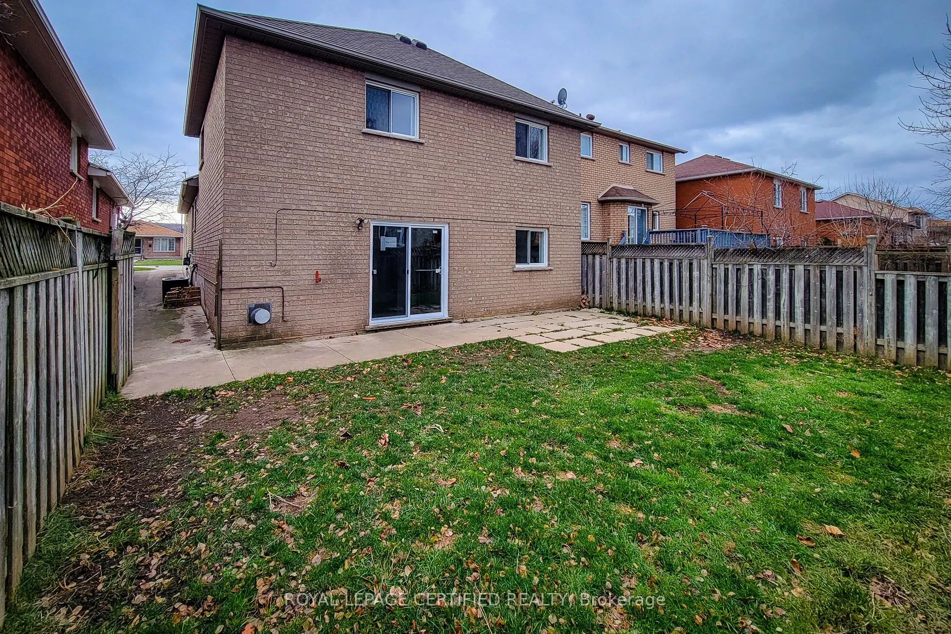 482 Berkindale Drive N
