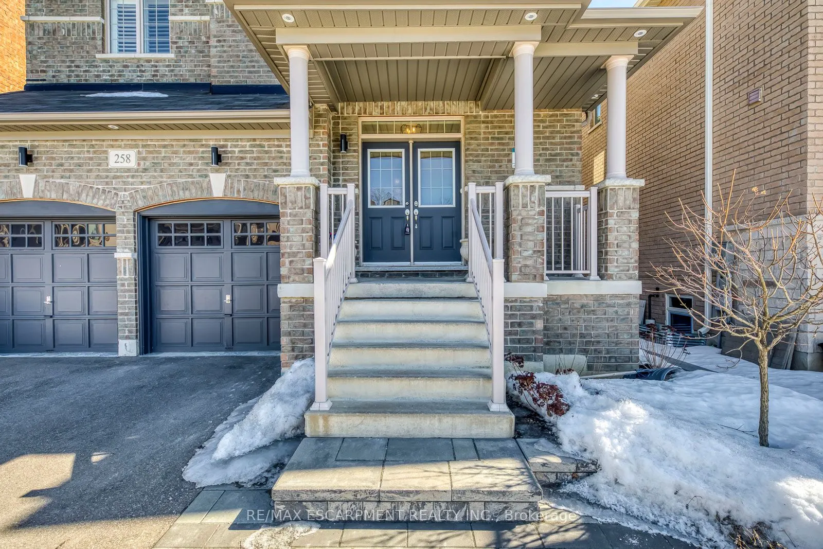 258 Humphrey Street