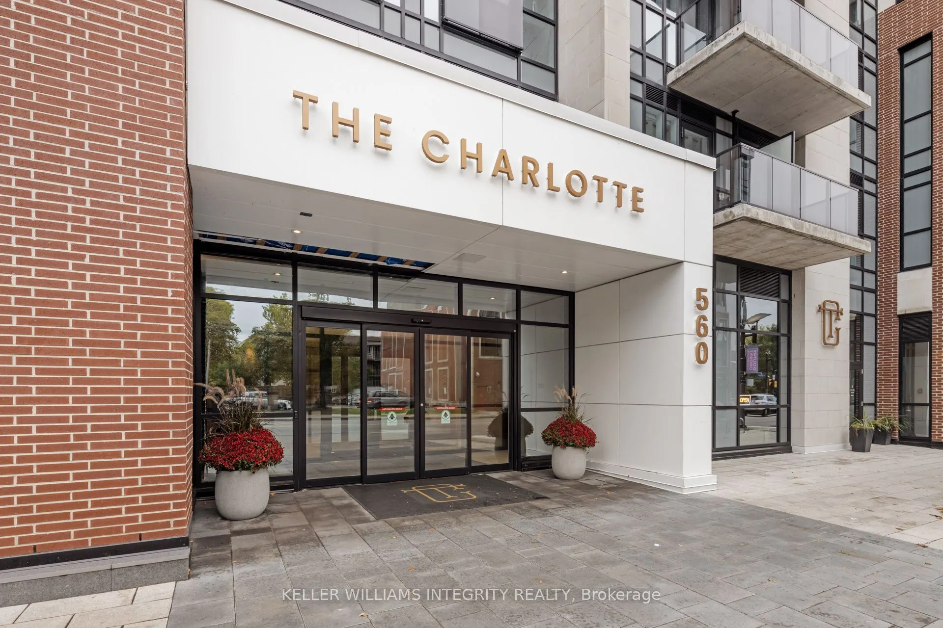 560 Rideau Street, #511