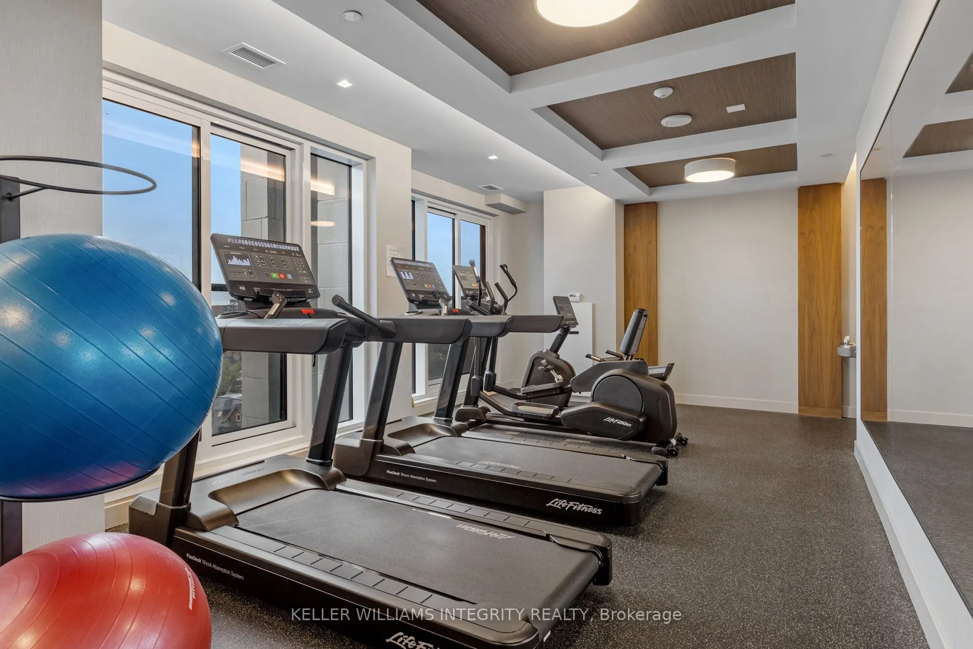 560 Rideau Street, #511