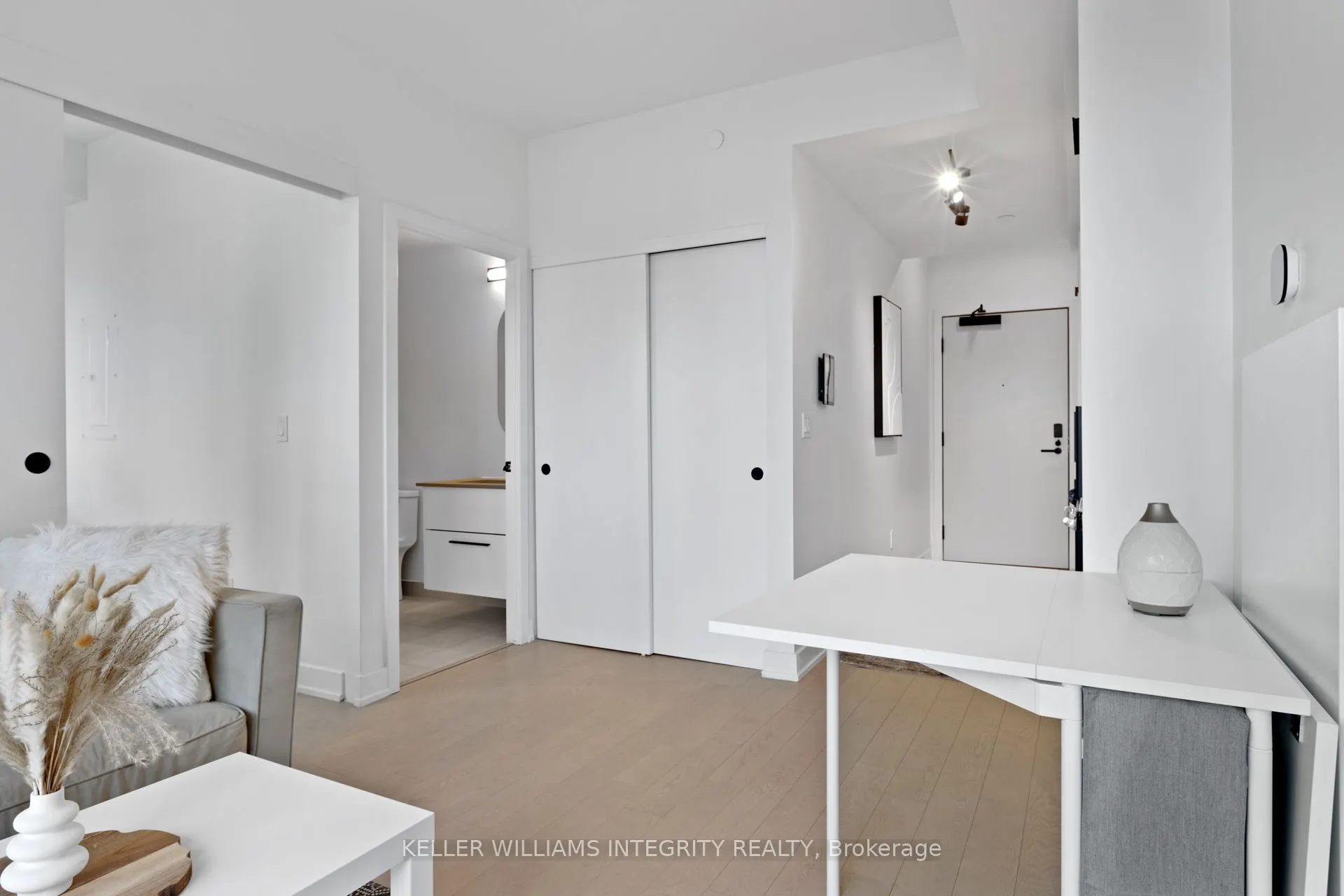 560 Rideau Street, #511