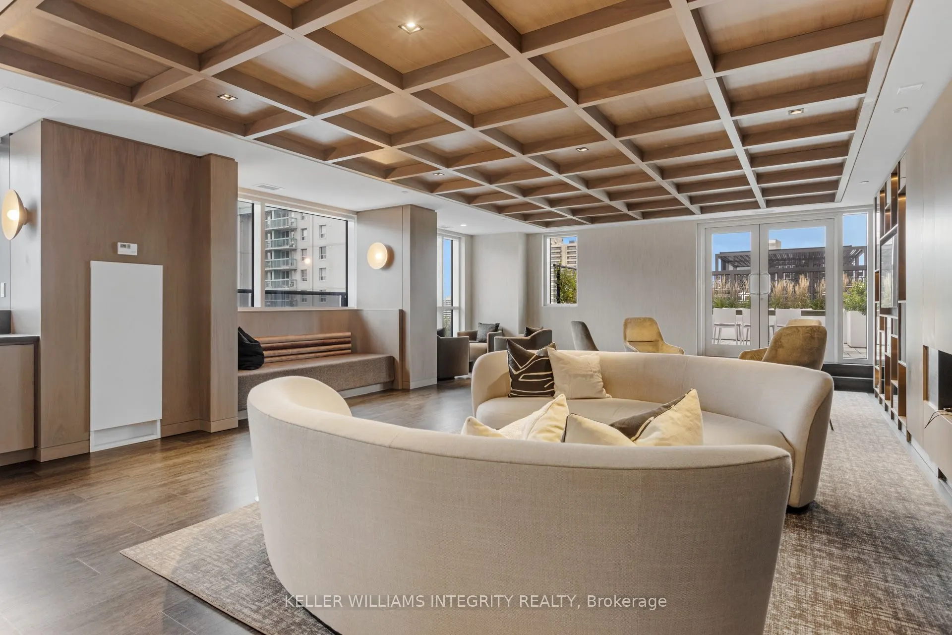 560 Rideau Street, #511