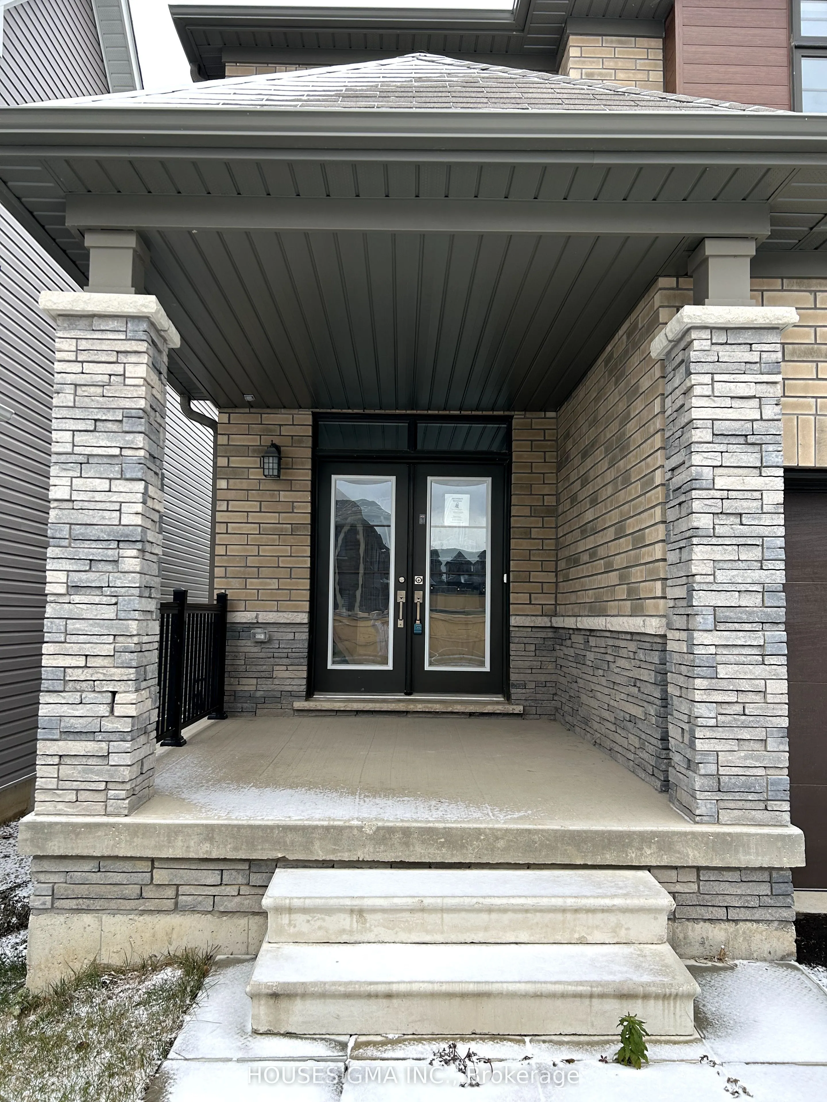 33 Santos Drive