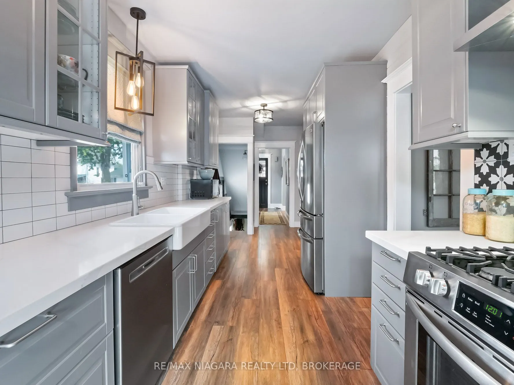 259 Dufferin Street