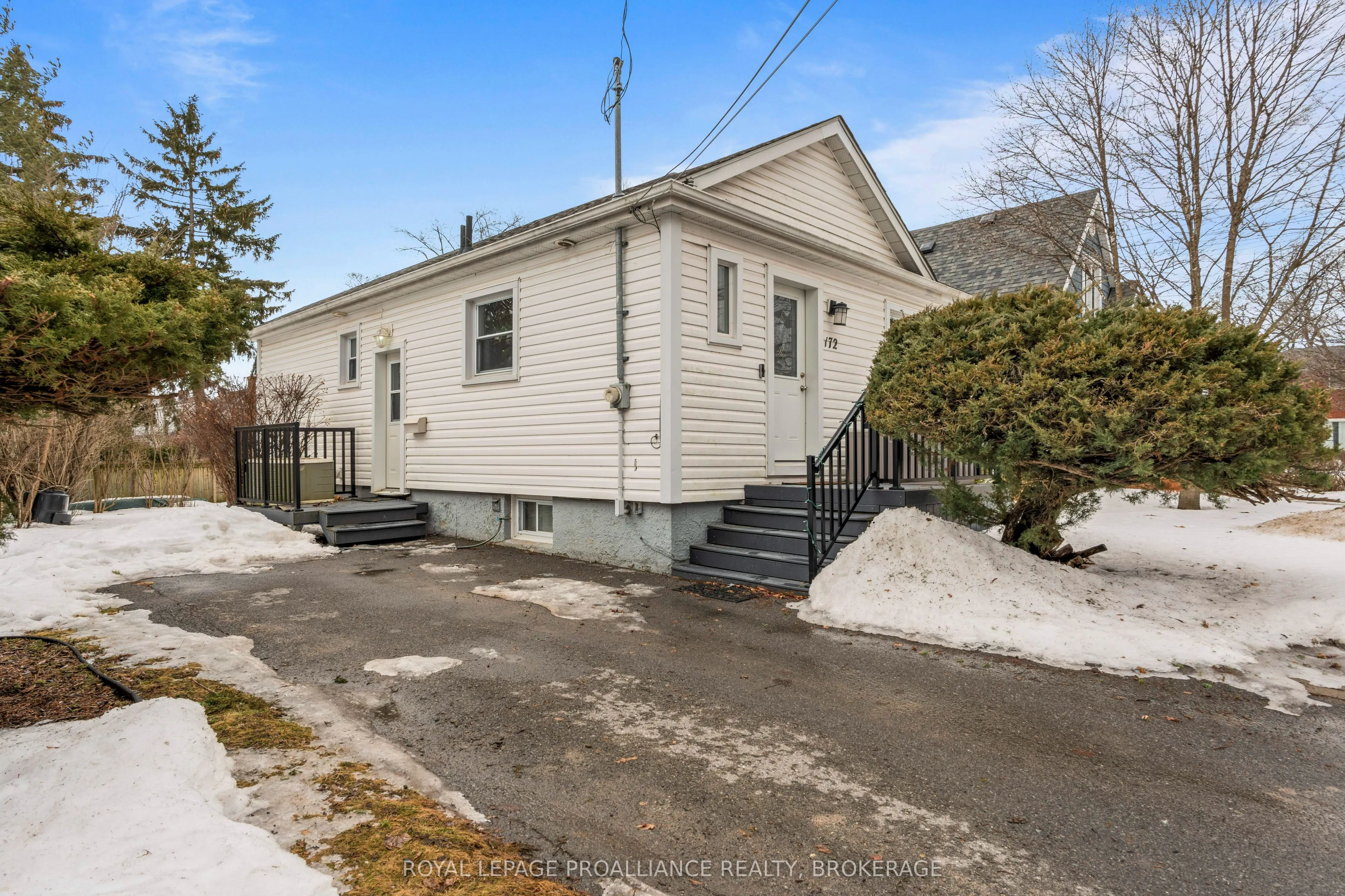 172 Carruthers Avenue