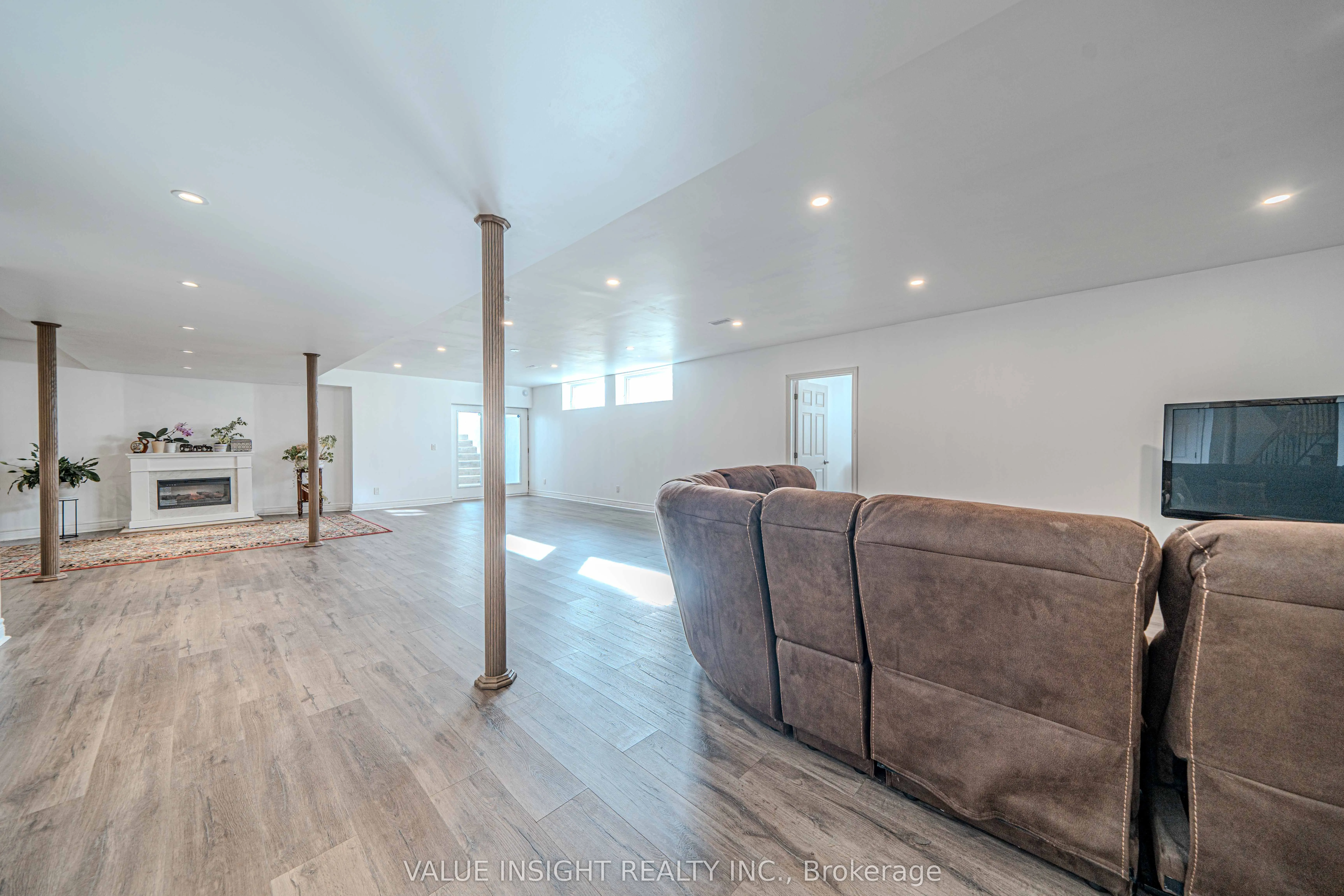 166 Campbellville Road