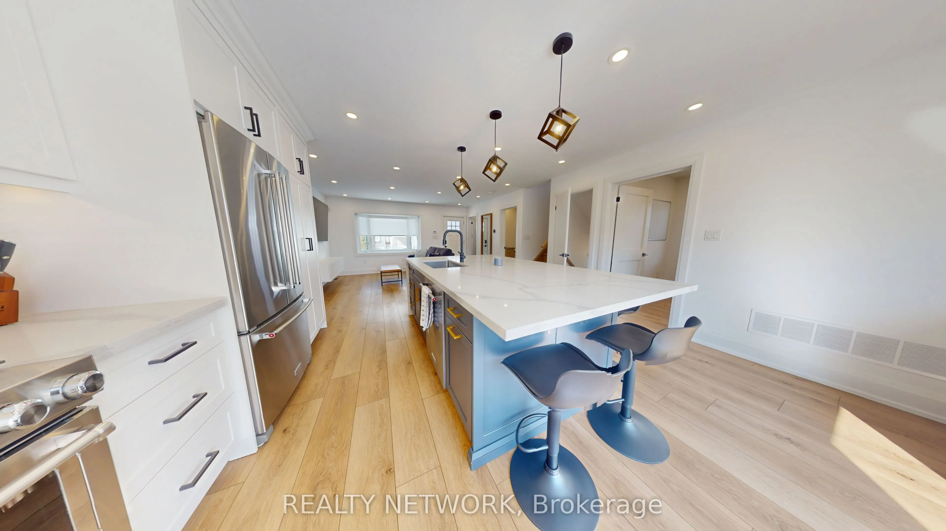 211 East 33rd Street